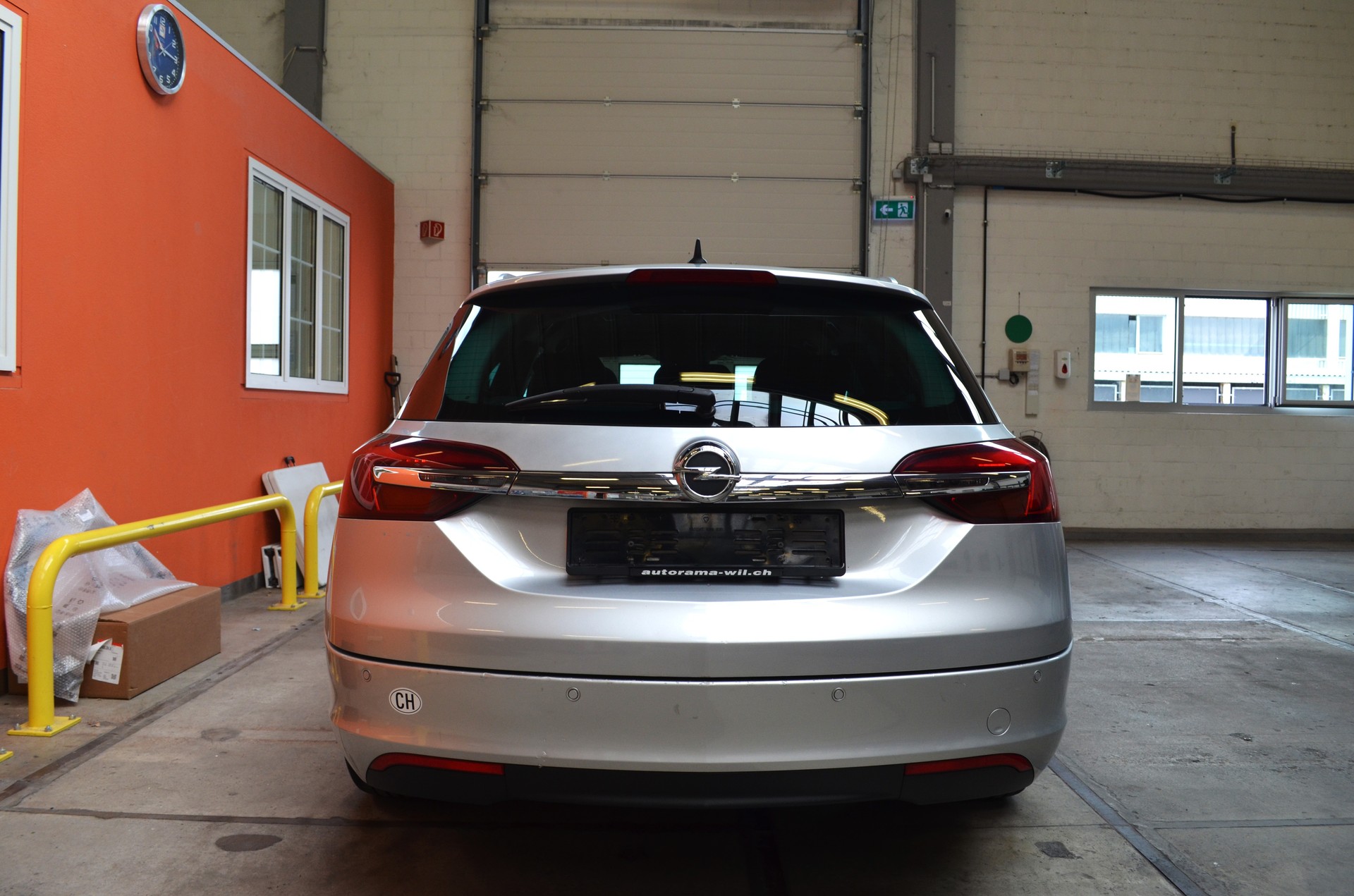 OPEL Insignia Sports Tourer 1.6 Turbo Edition Automatic-image-5
