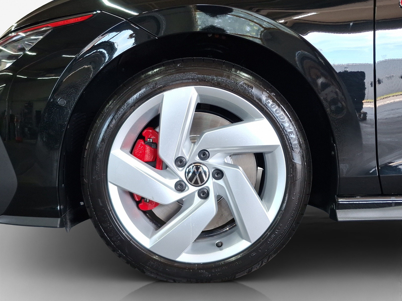 VW Golf 2.0 TSI GTI DSG-image-14