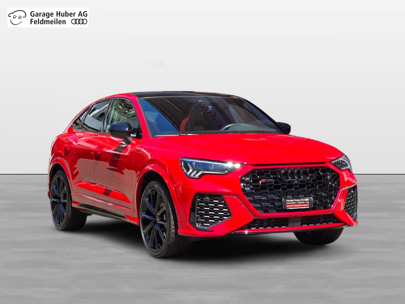 AUDI RS Q3 Sportback quattro S tronic-showroom-element-1