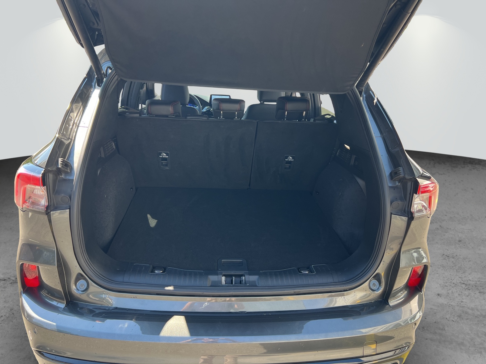 FORD Kuga 2.5 Hybrid ST-Line X 4x4-image-13
