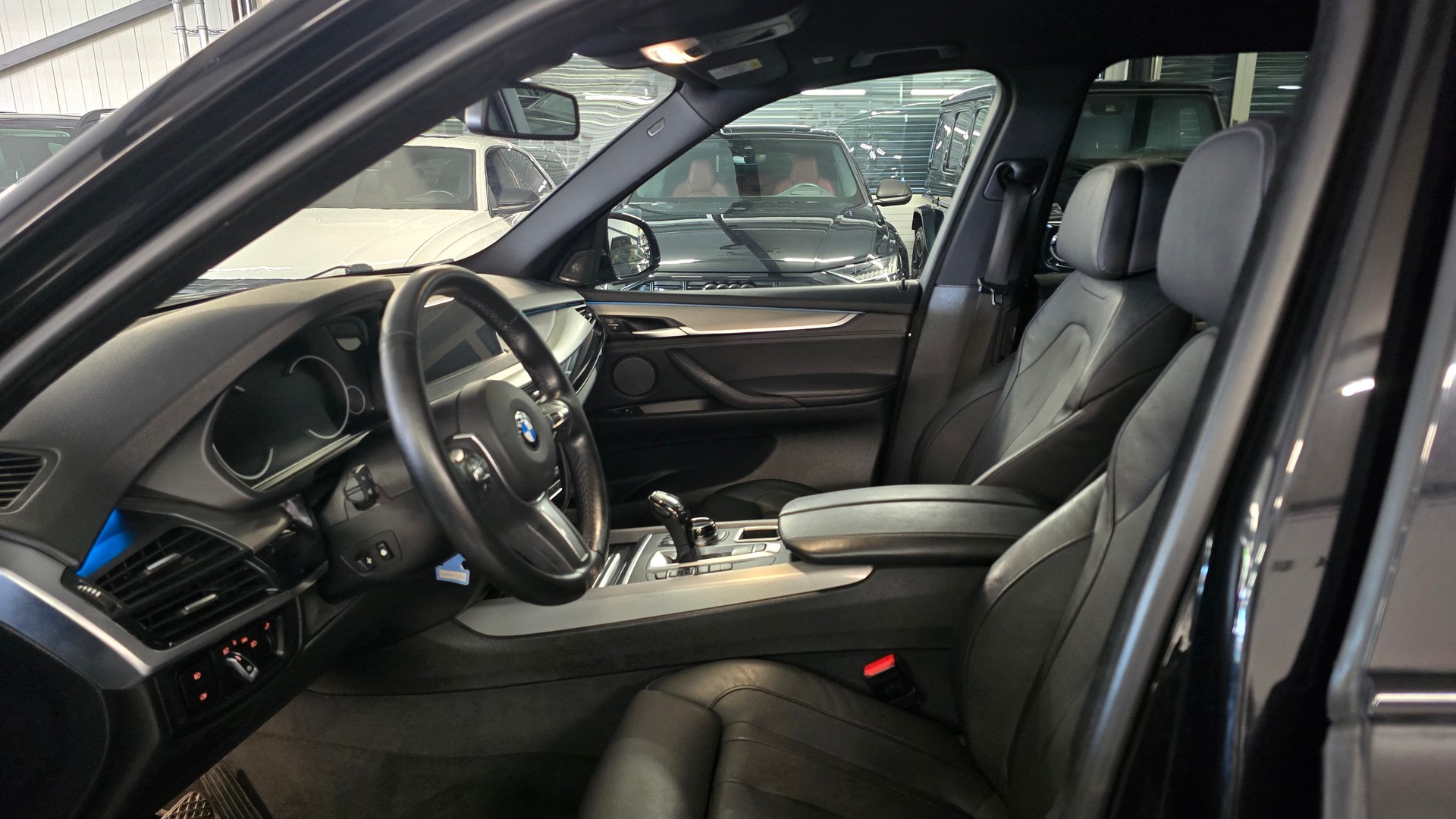 BMW X5 xDrive 40d Pure M Sport Plus Steptronic-image-16
