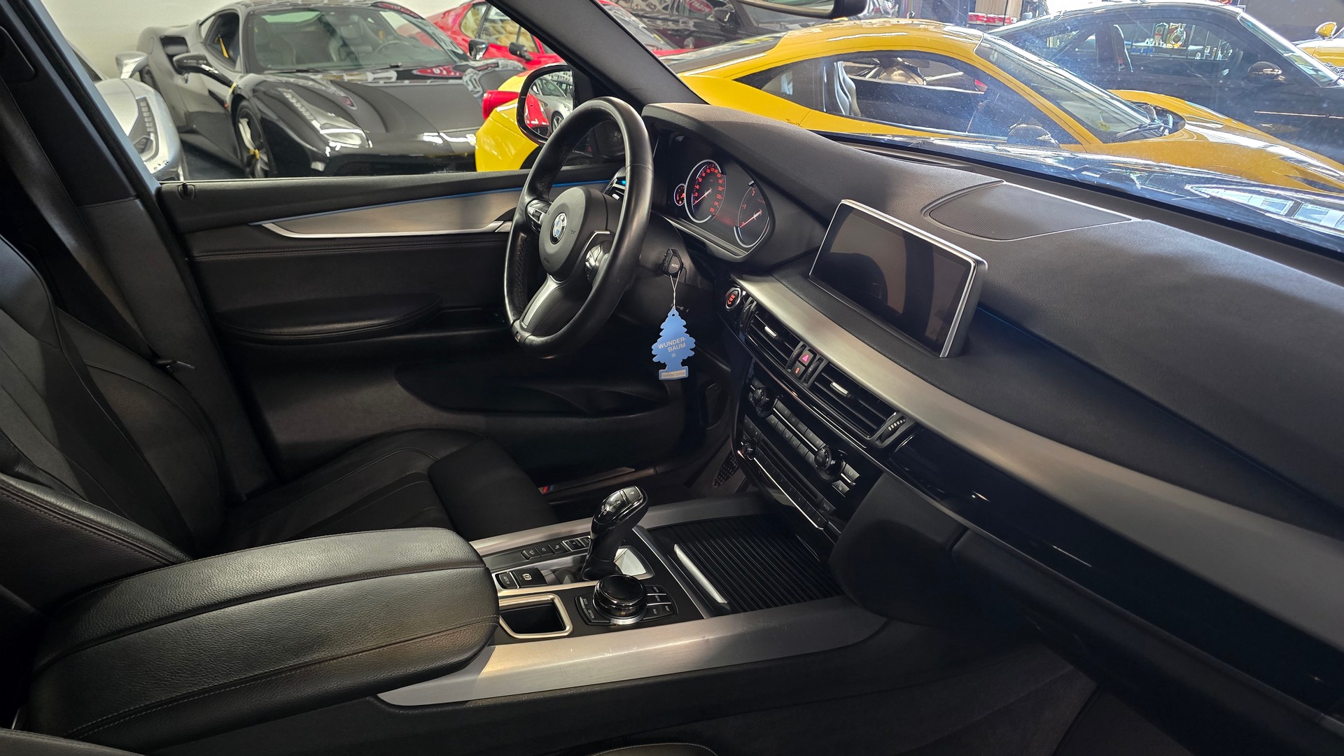 BMW X5 xDrive 40d Pure M Sport Plus Steptronic-image-19