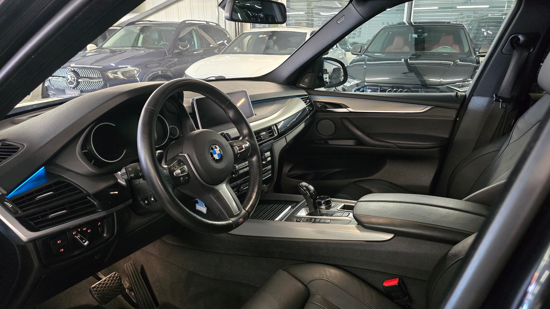 BMW X5 xDrive 40d Pure M Sport Plus Steptronic-image-17