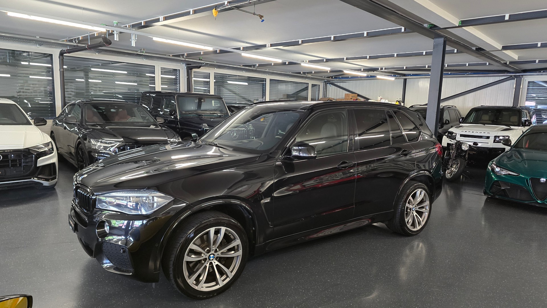BMW X5 xDrive 40d Pure M Sport Plus Steptronic-image-12