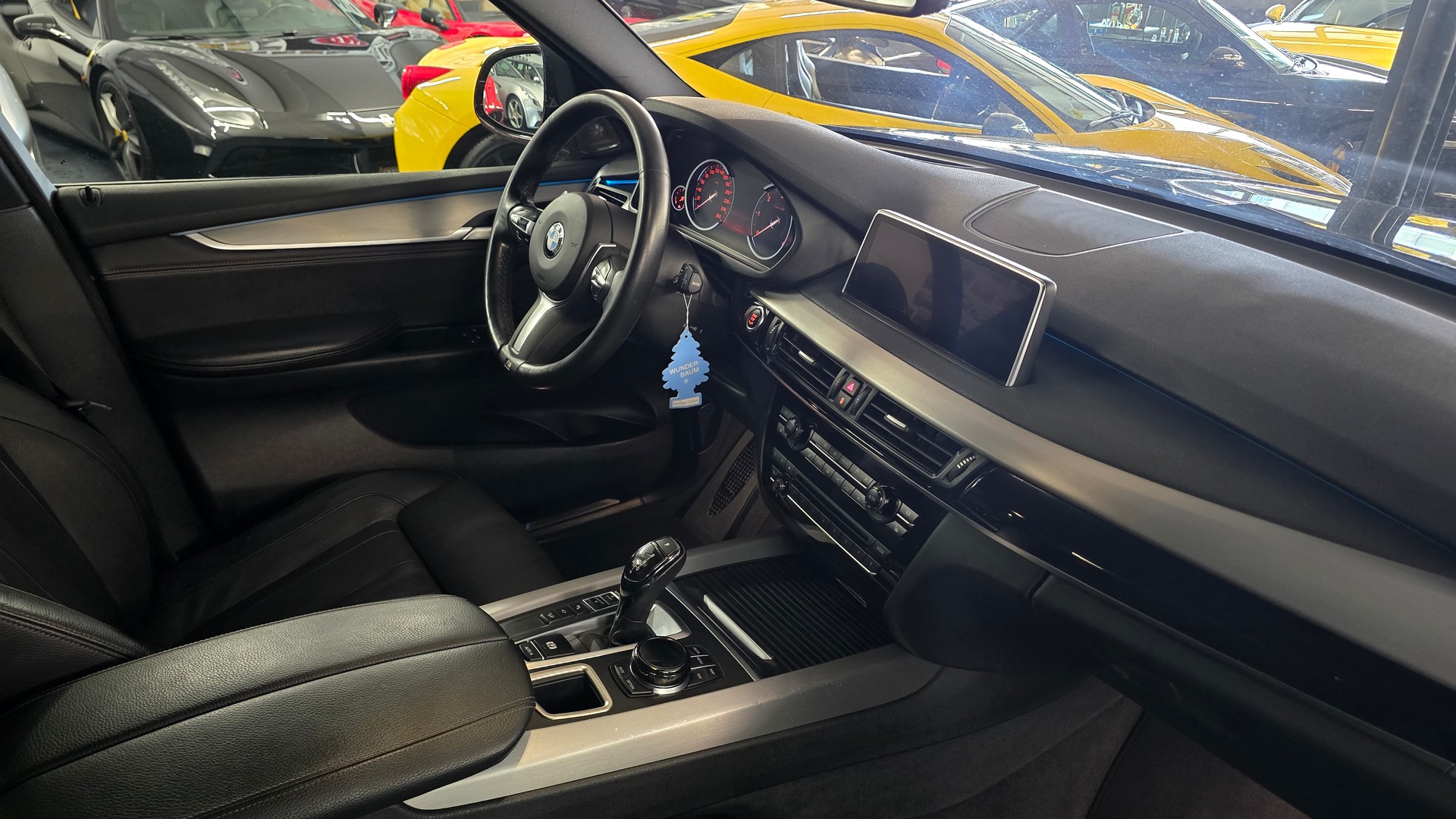 BMW X5 xDrive 40d Pure M Sport Plus Steptronic-image-22