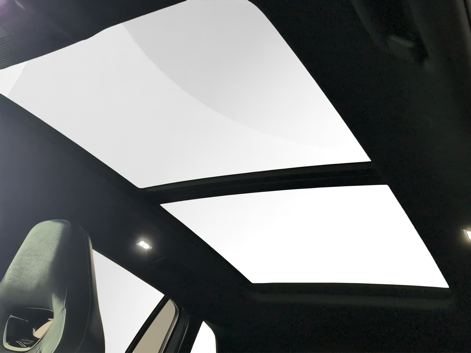 VW Tiguan 2.0 TSI DSG R-Line 4Motion-image-13