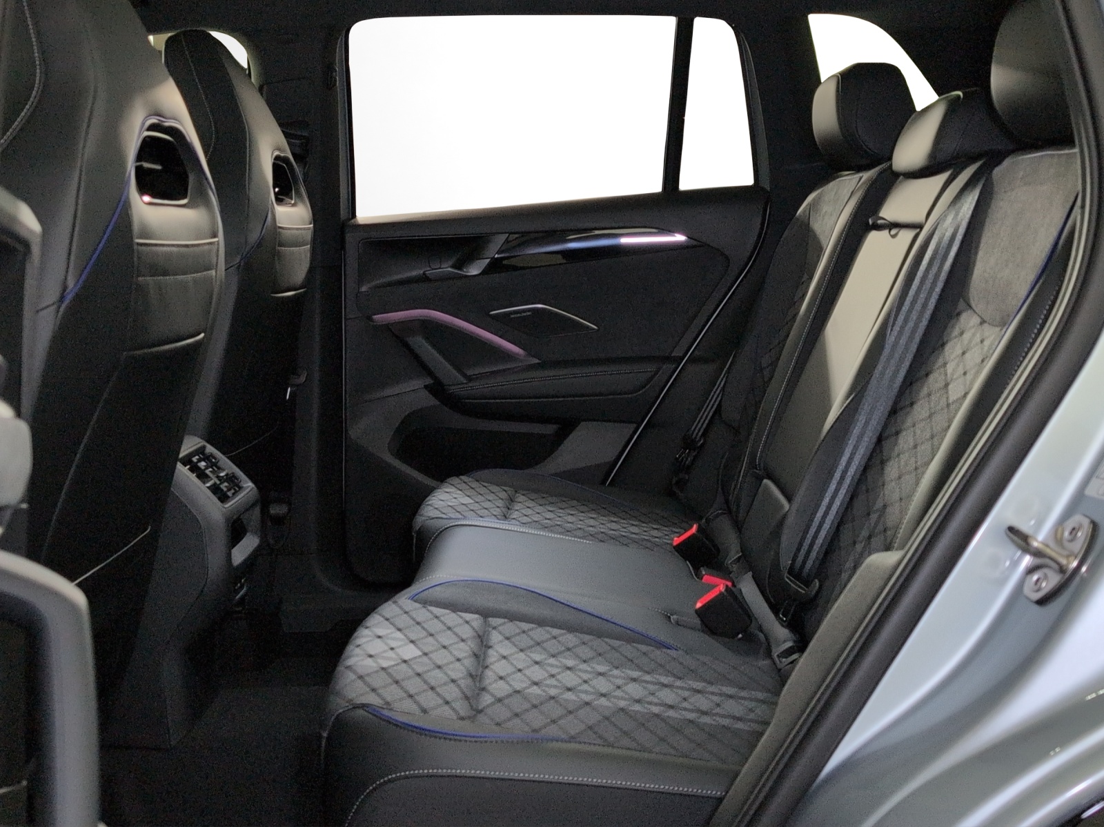 VW Tiguan 2.0 TSI DSG R-Line 4Motion-image-7