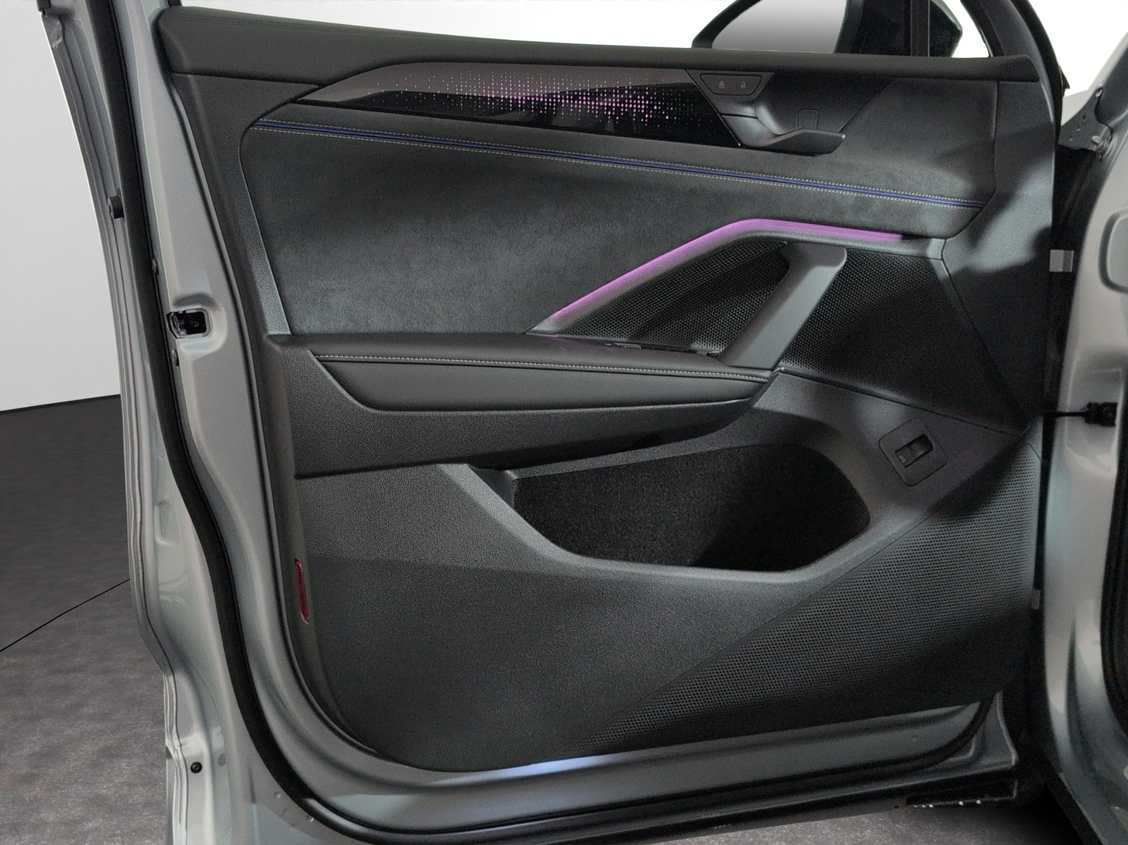 VW Tiguan 2.0 TSI DSG R-Line 4Motion-image-14
