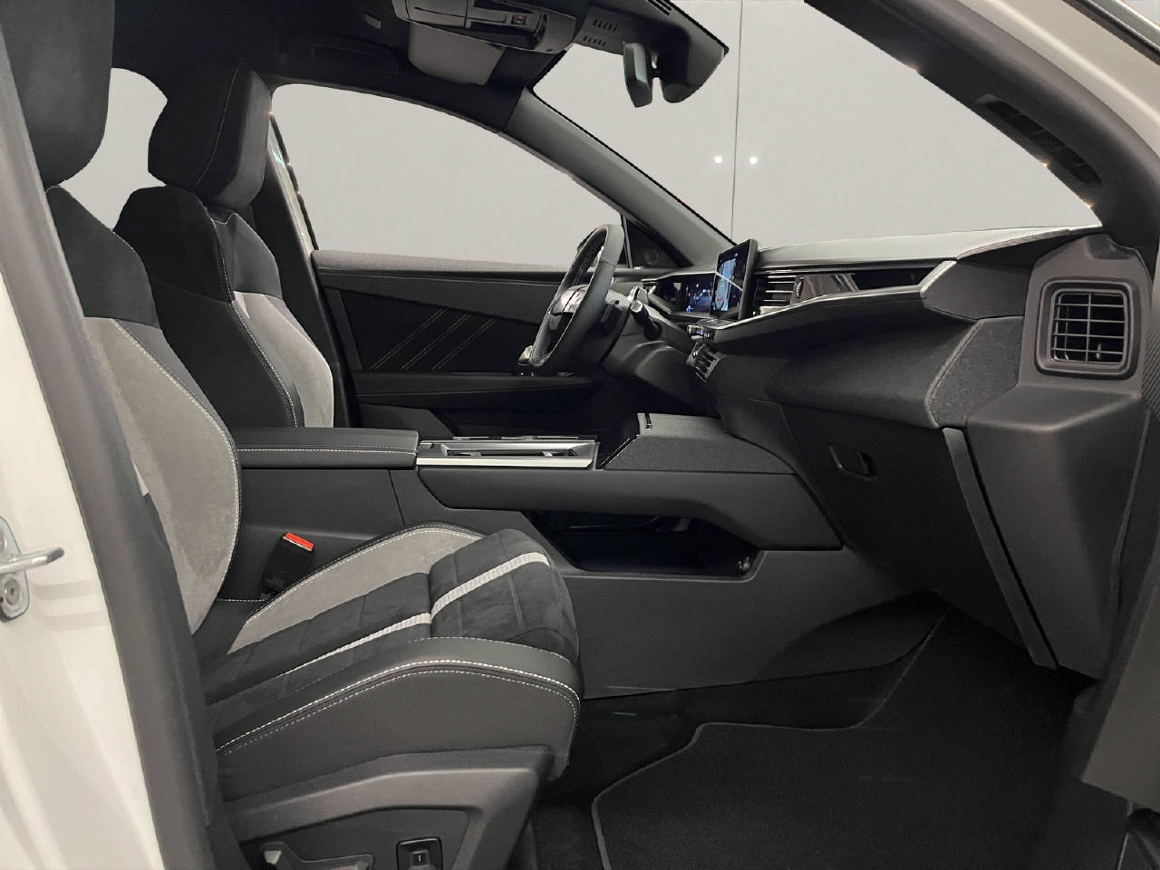 OPEL Grandland-e long range GS-image-12
