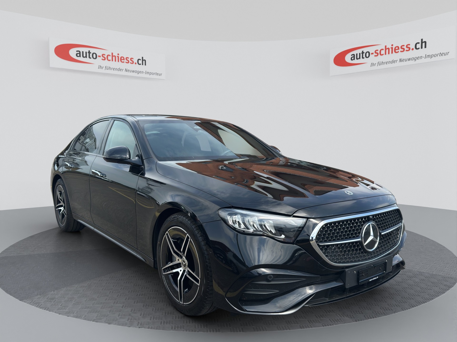 MERCEDES-BENZ E 220 d AMG Night 9G-Tronic-image-0