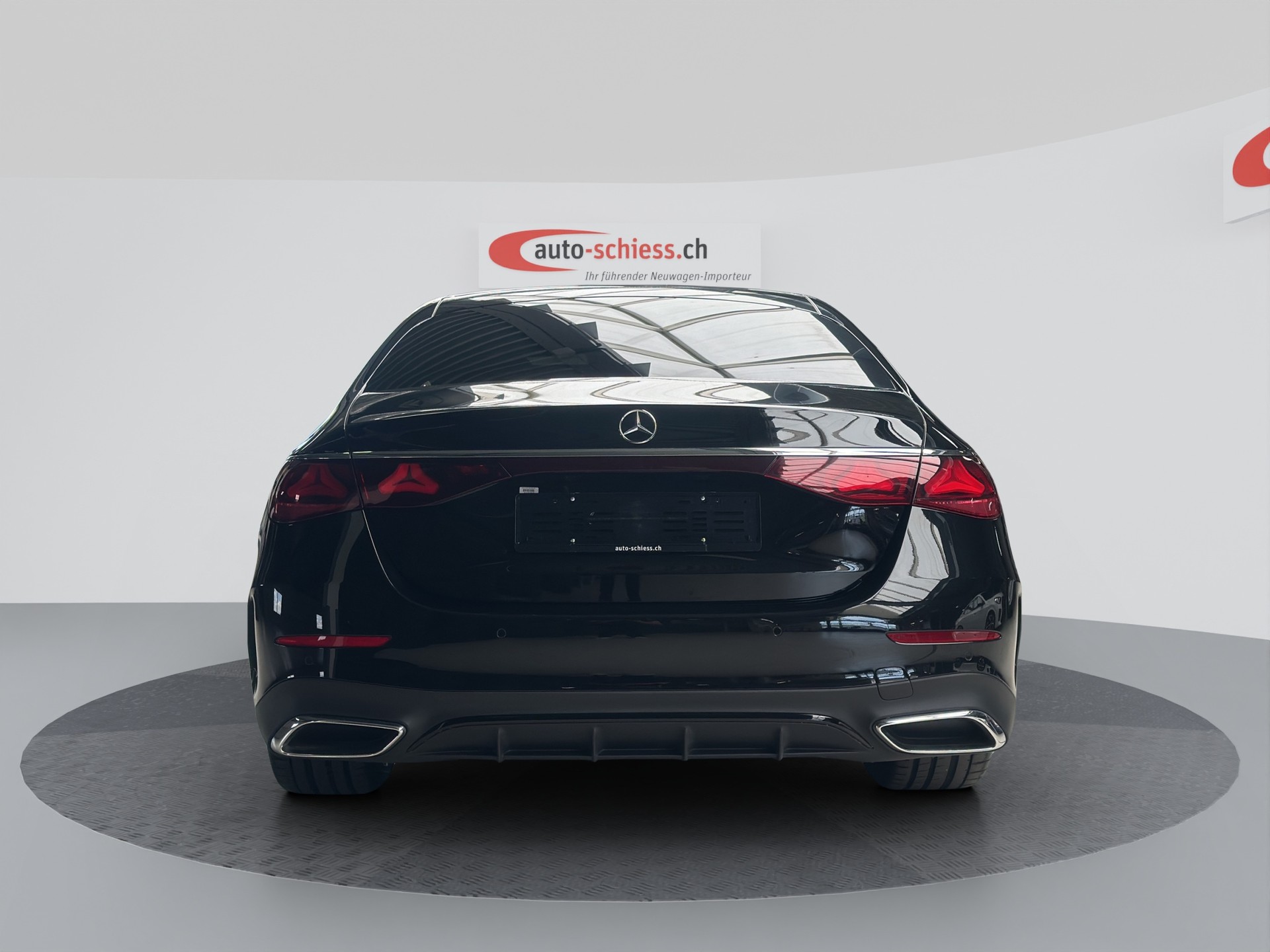 MERCEDES-BENZ E 220 d AMG Line Night 9G-Tronic-image-3