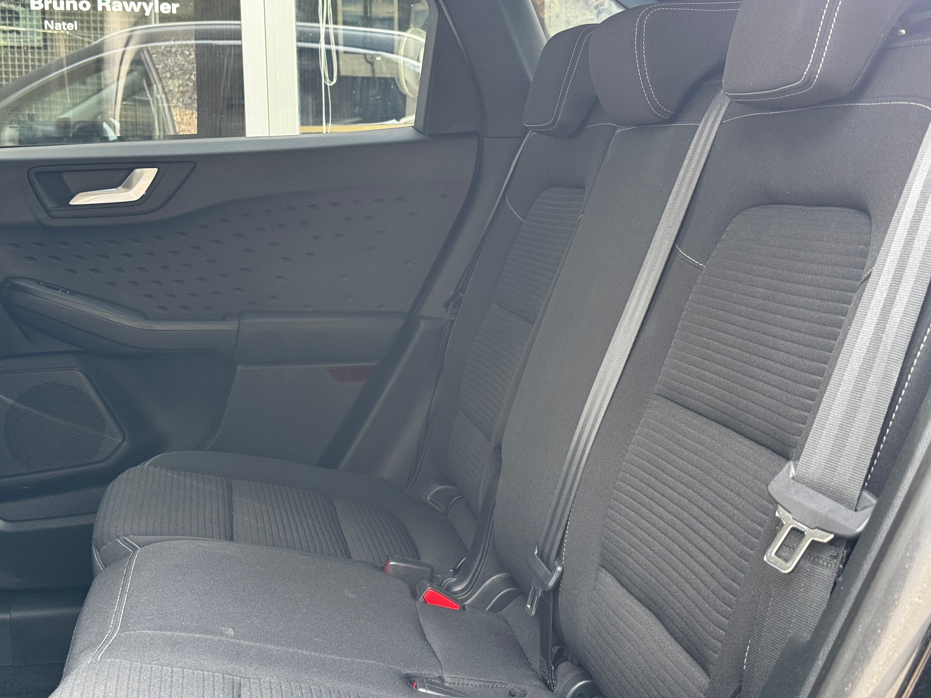 FORD Kuga 2.0 EcoBlue Hybrid Titanium 2WD-image-8