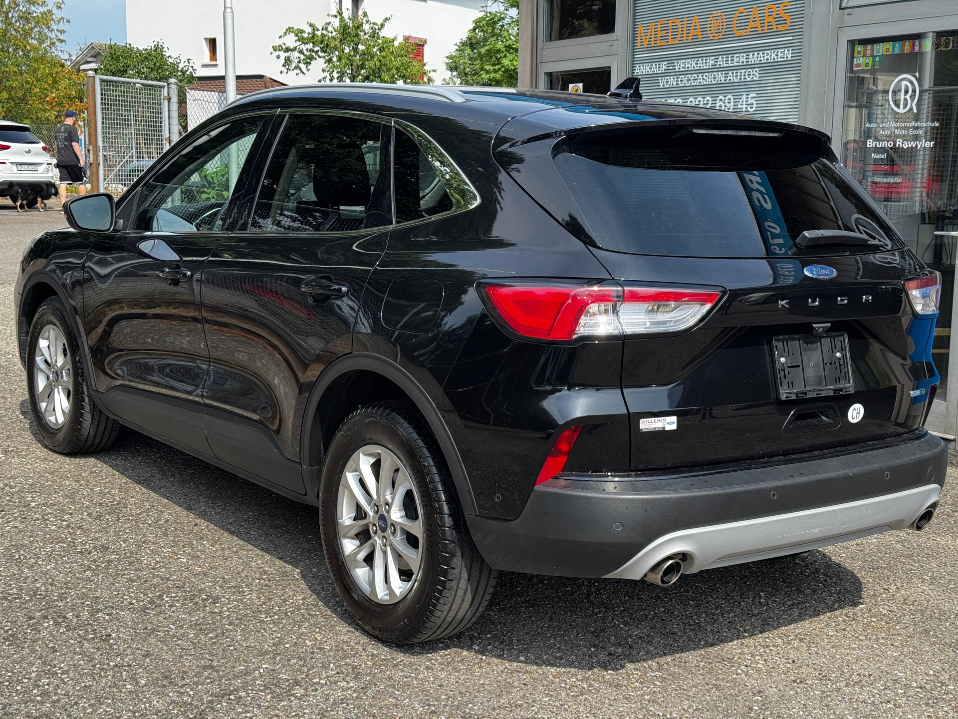 FORD Kuga 2.0 EcoBlue Hybrid Titanium 2WD-image-4