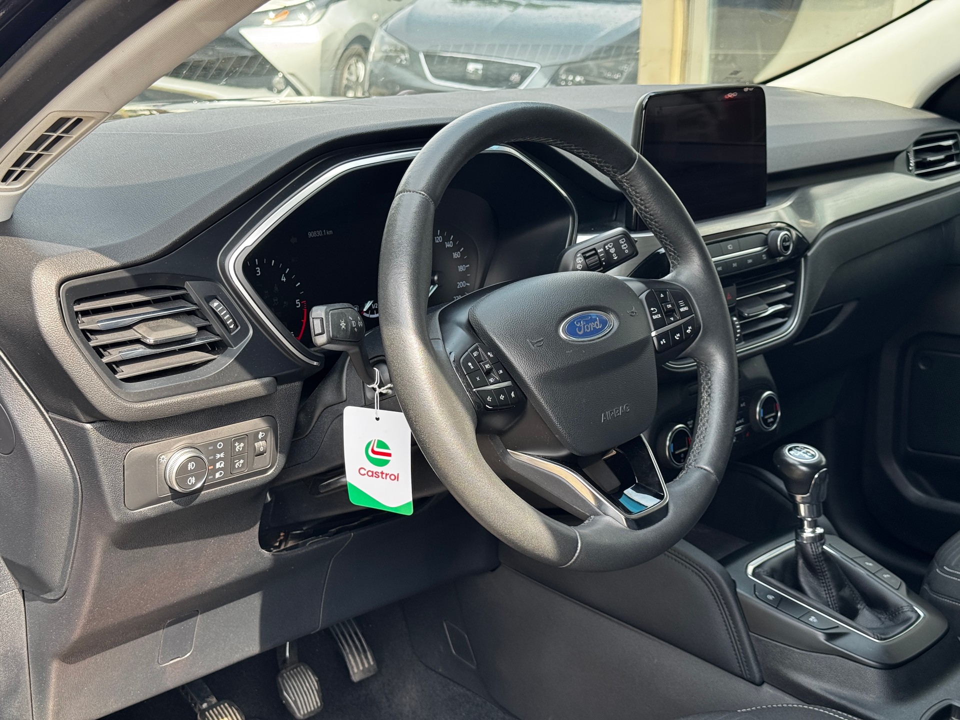 FORD Kuga 2.0 EcoBlue Hybrid Titanium 2WD-image-14