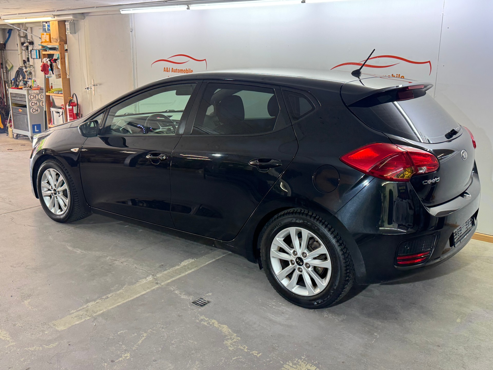 KIA Cee'd 1.4 CVVT Classic-image-2