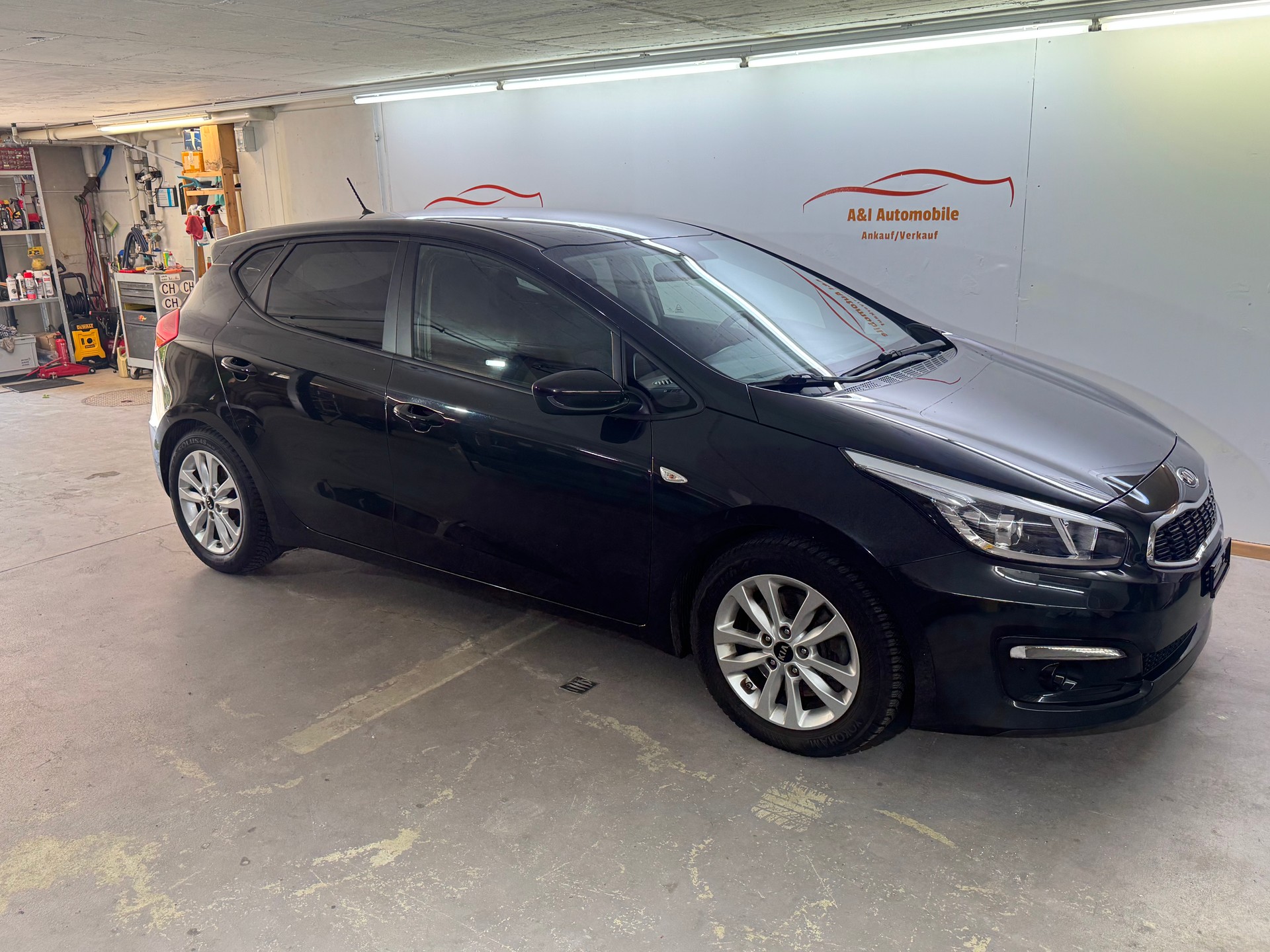 KIA Cee'd 1.4 CVVT Classic-image-1