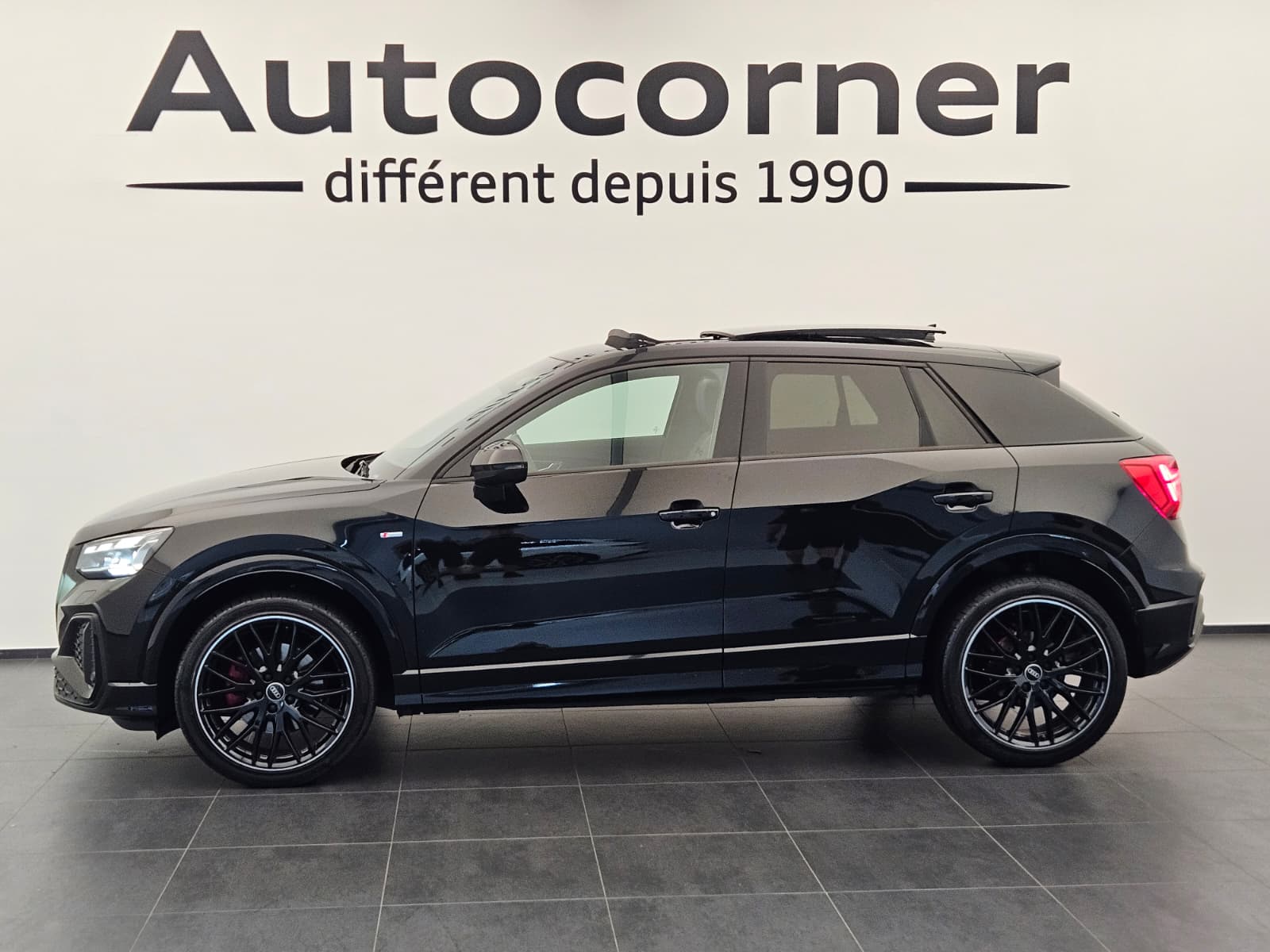 AUDI Q2 35 TFSI S line S-tronic-image-1