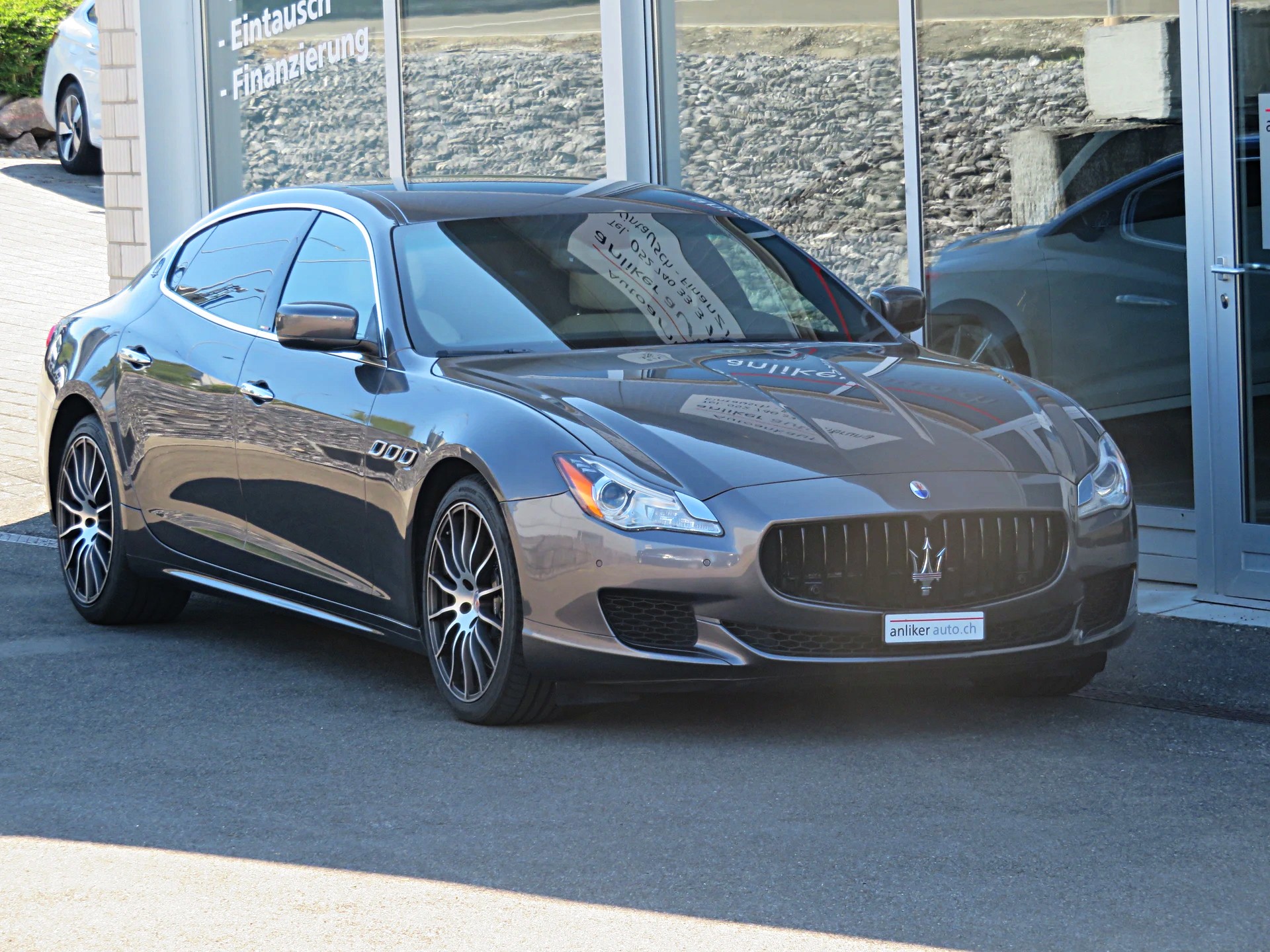 MASERATI Quattroporte 3.8 V8 DI Biturbo GTS Automatica-image-0