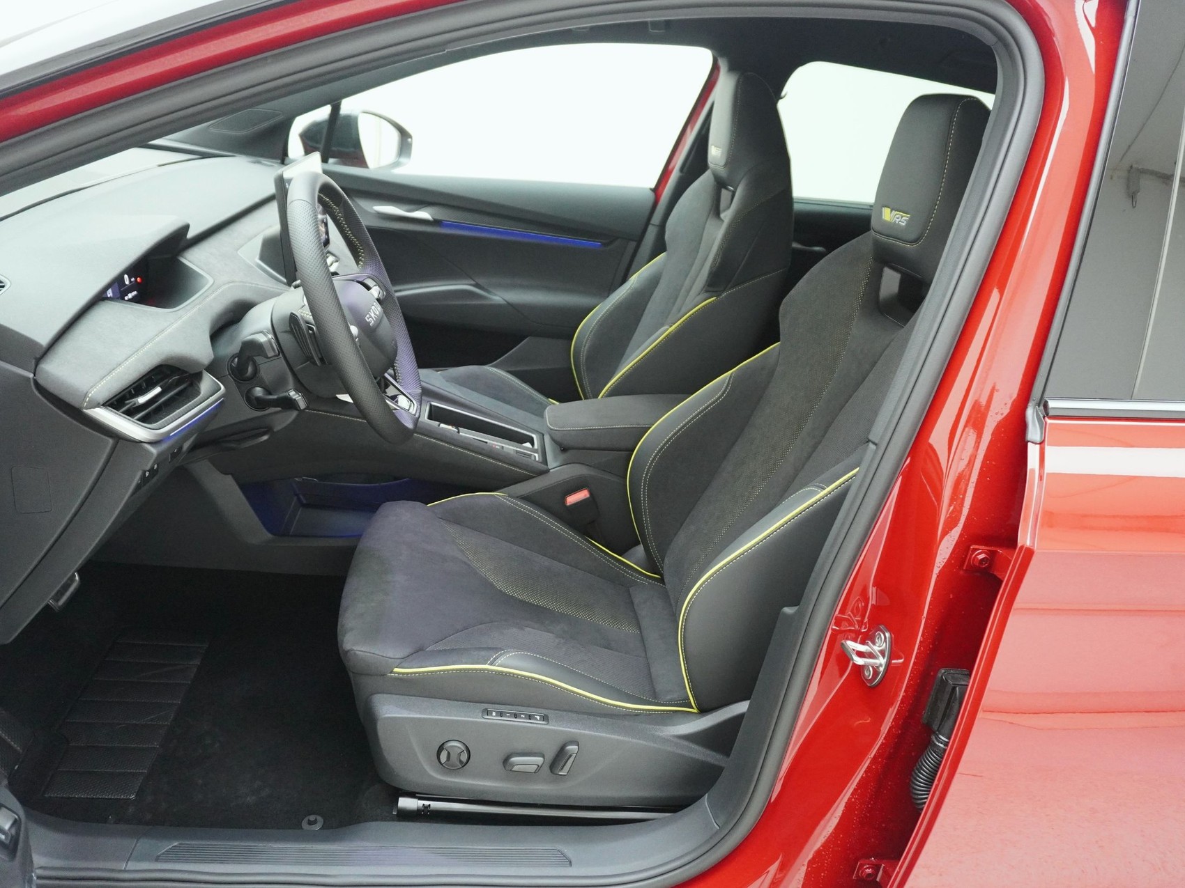 SKODA Elroq RS-MAXX 4x4-image-12