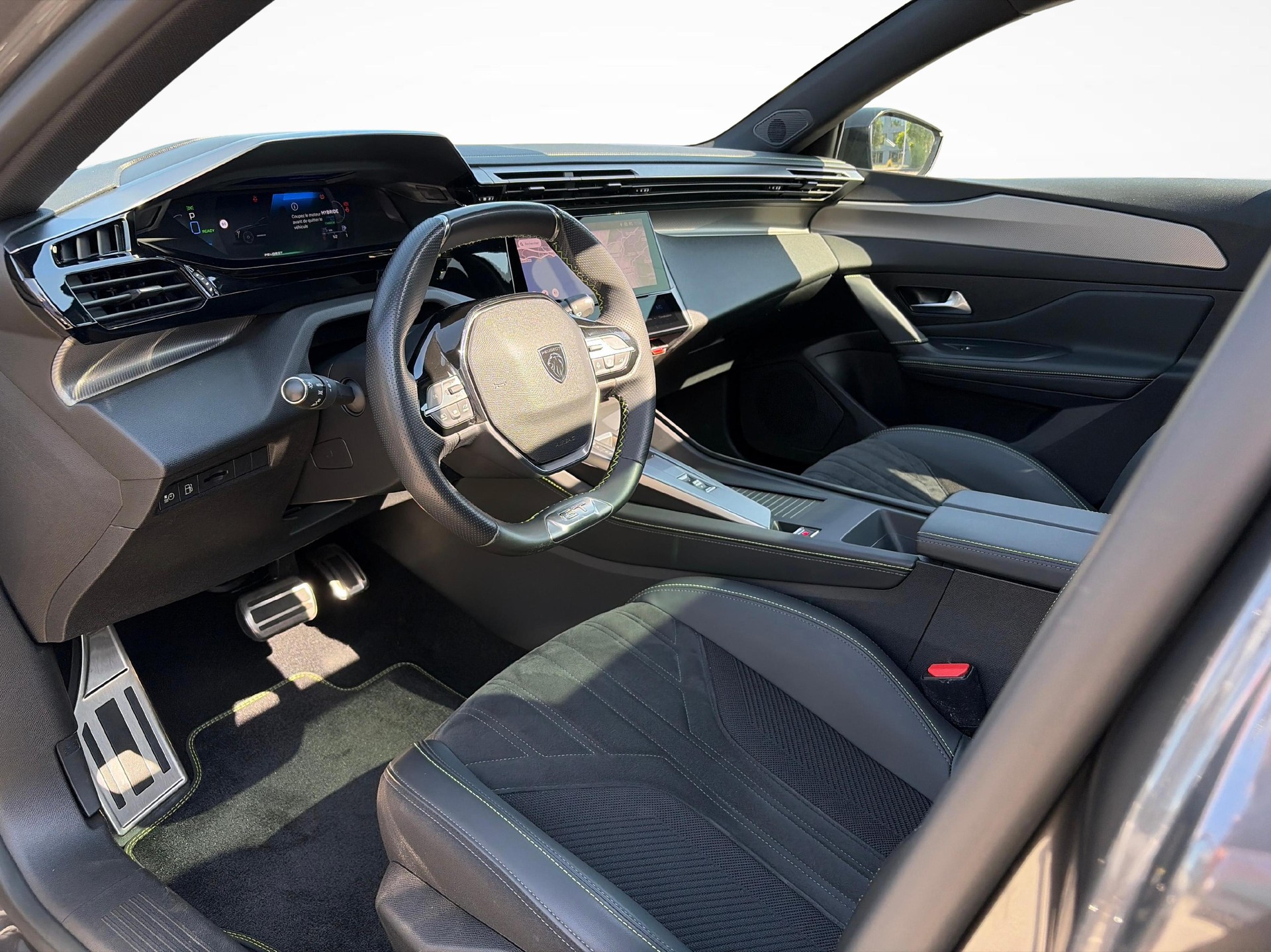 PEUGEOT 308 SW 1.2 Hybrid GT-image-8