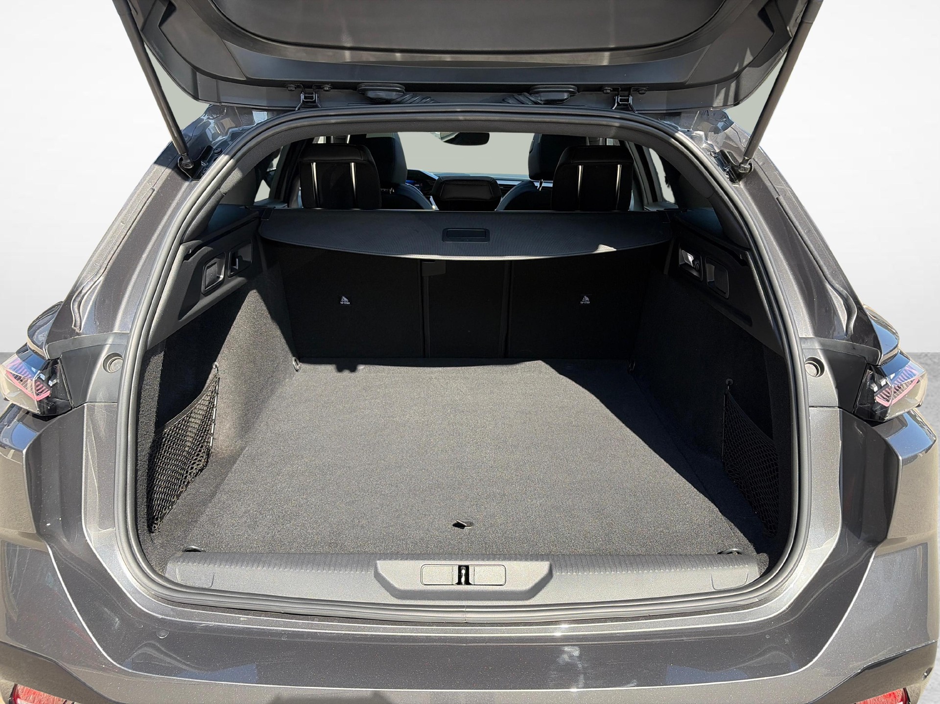 PEUGEOT 308 SW 1.2 Hybrid GT-image-18