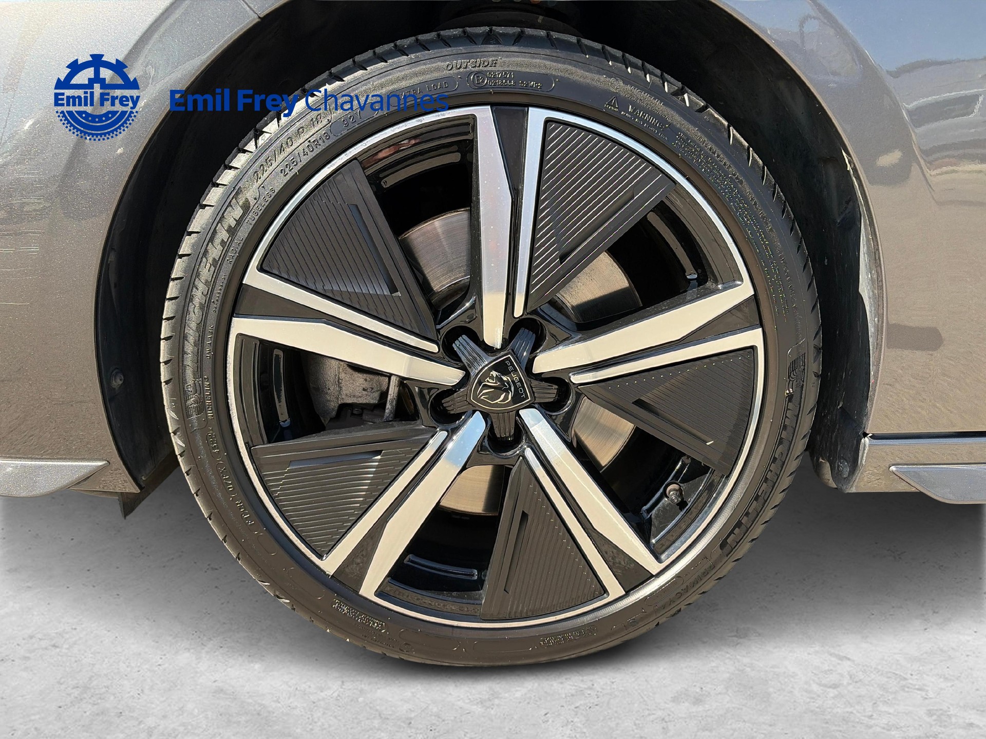 PEUGEOT 308 SW 1.2 Hybrid GT-image-19