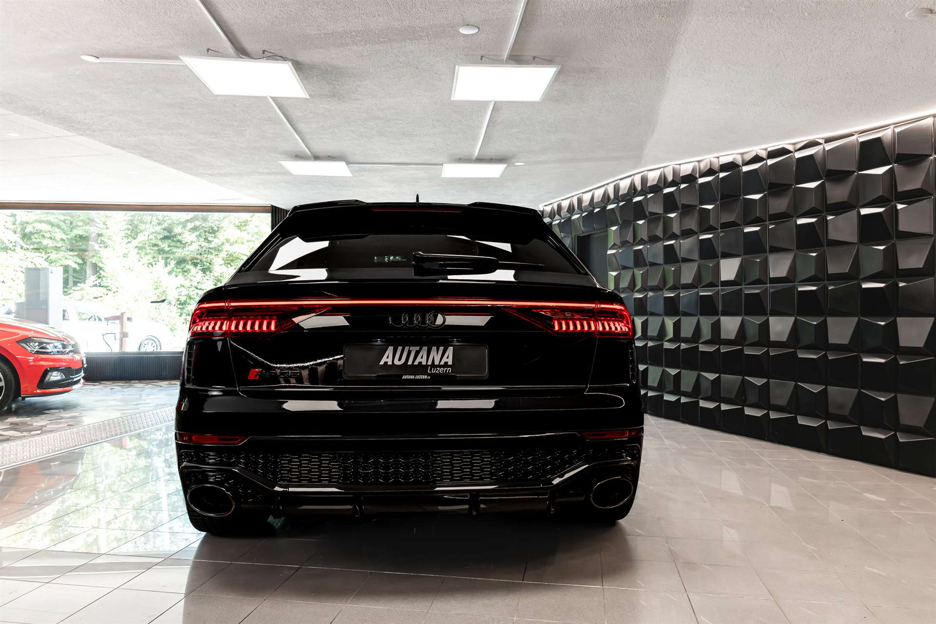 AUDI RSQ8 quattro tiptronic-image-4