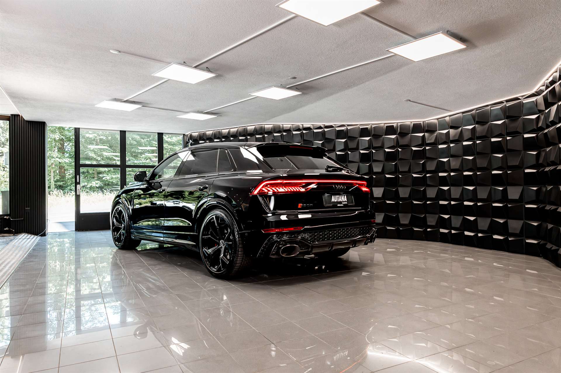 AUDI RSQ8 quattro tiptronic-image-2