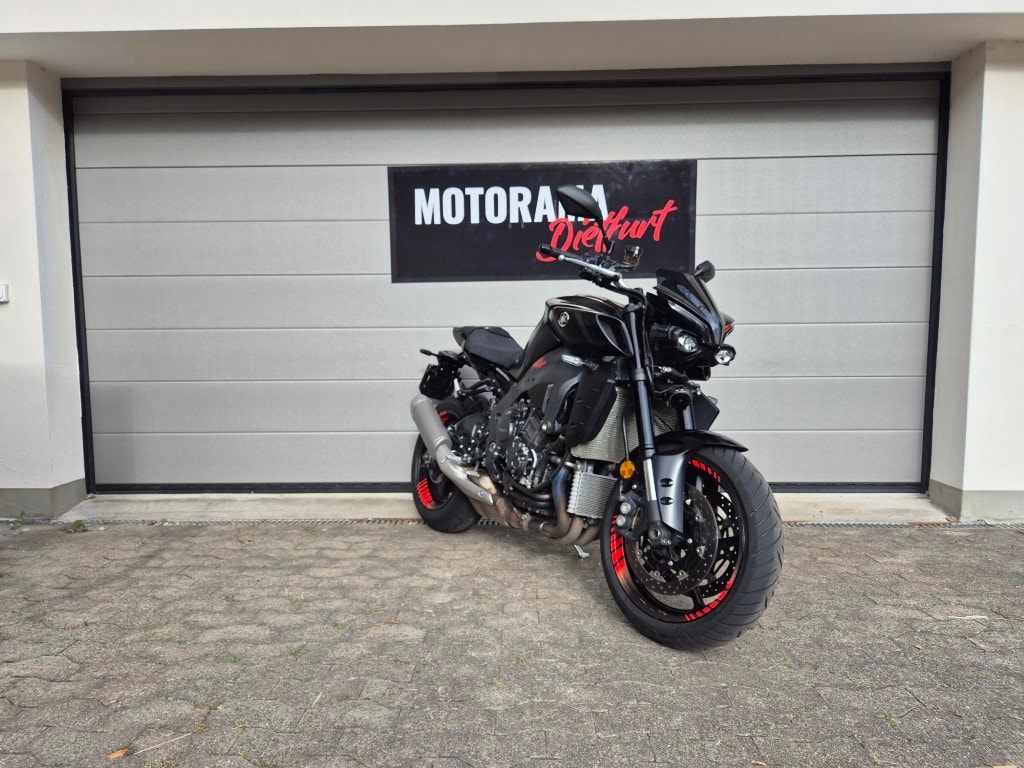 YAMAHA MT-10 ABS-showroom-element-1