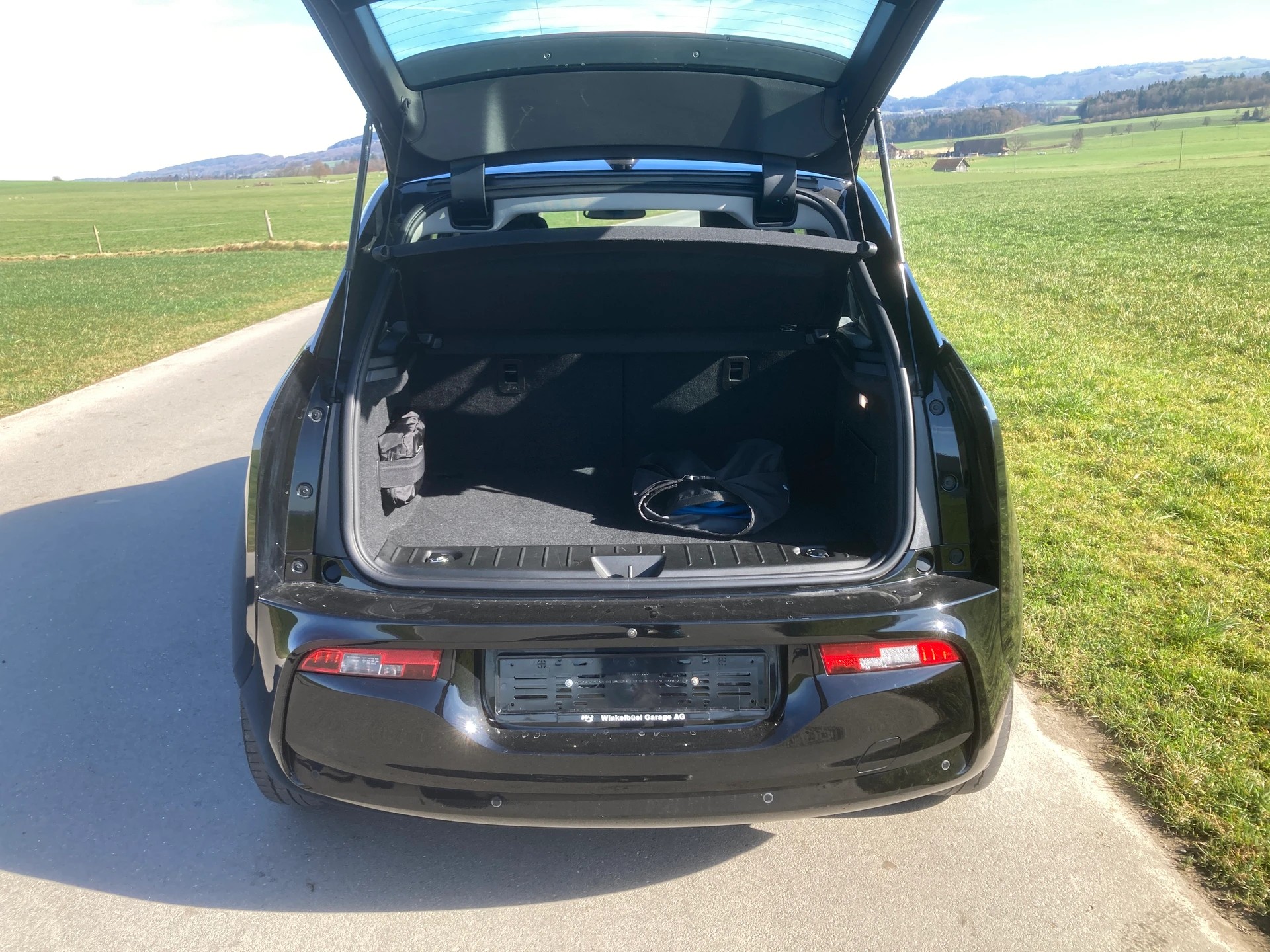 BMW i3 (120Ah)-image-6
