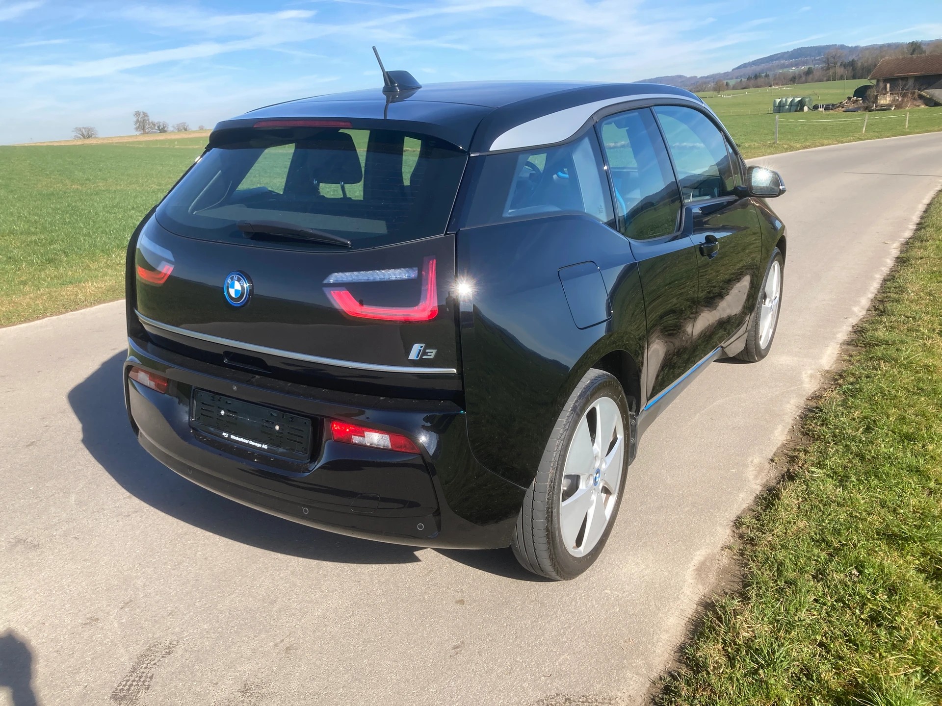 BMW i3 (120Ah)-image-3
