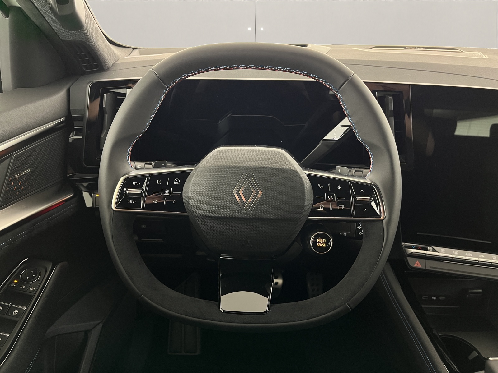 RENAULT Austral 1.2 E-Tech esprit Alpine-image-9