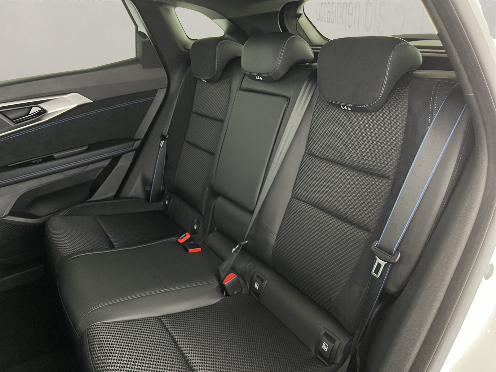 RENAULT Austral 1.2 E-Tech esprit Alpine-image-16