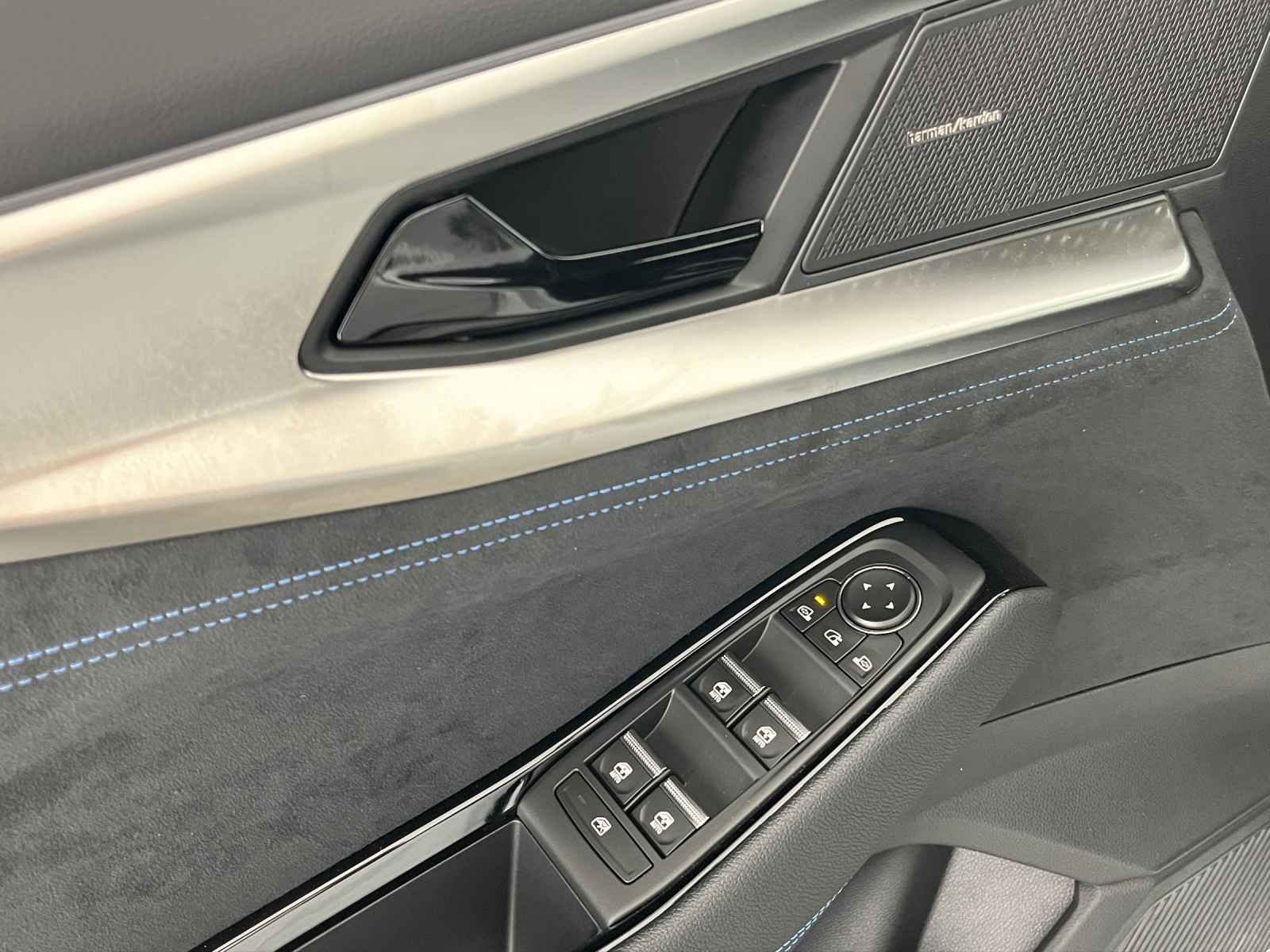 RENAULT Austral 1.2 E-Tech esprit Alpine-image-13