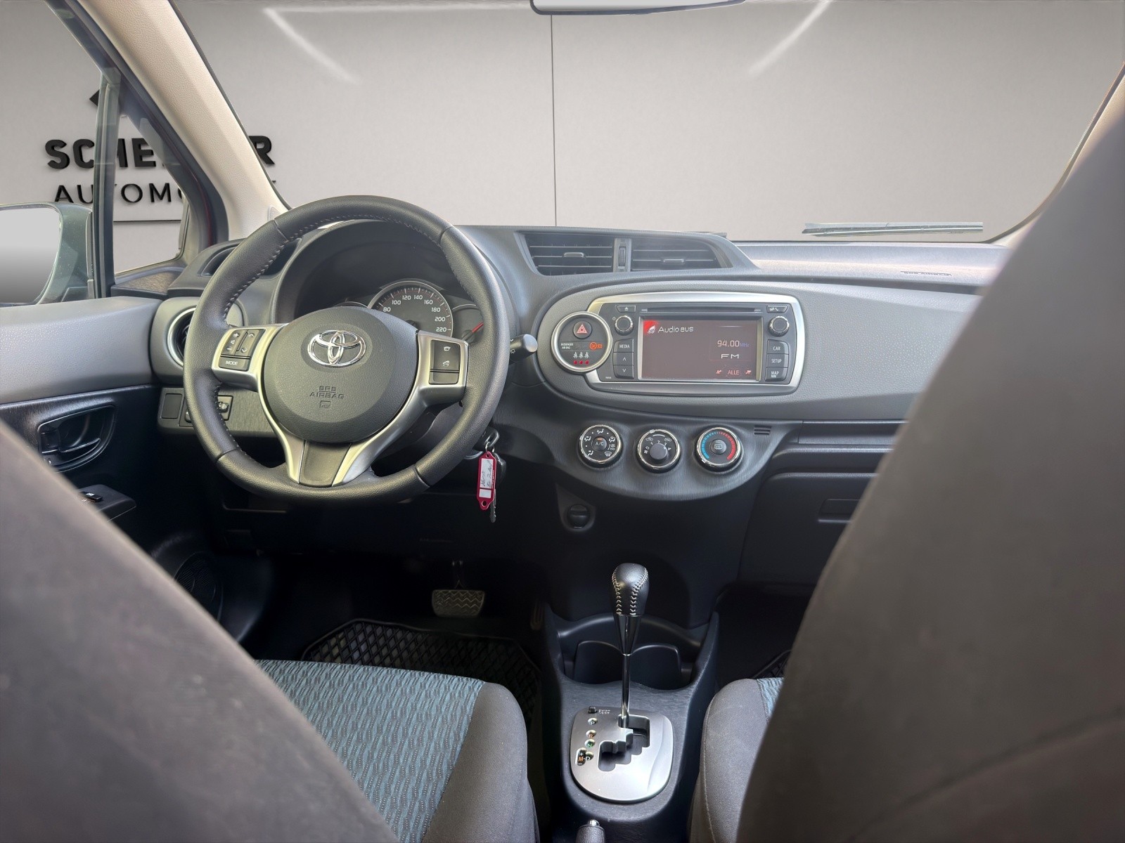 TOYOTA Yaris 1.33 Luna Multidrive-image-14