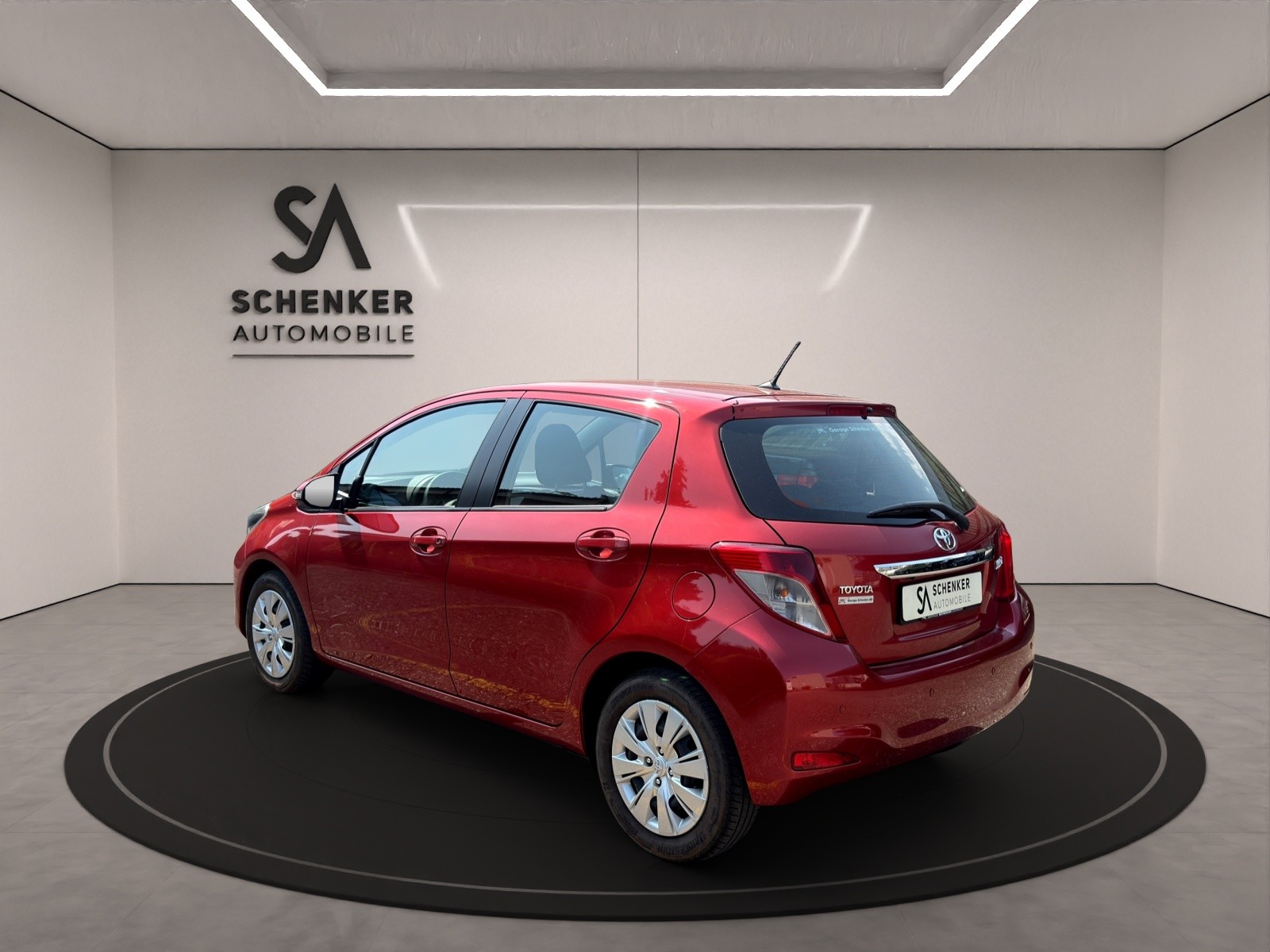 TOYOTA Yaris 1.33 Luna Multidrive-image-2