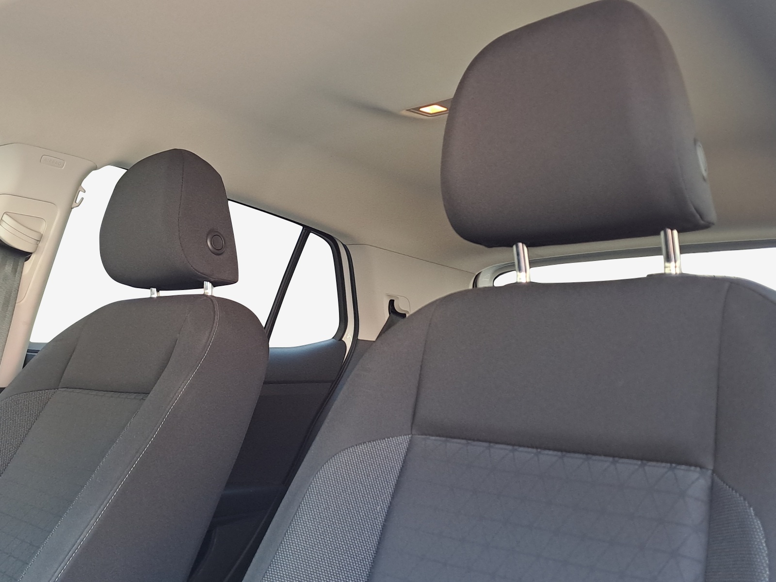 VW T-Cross 1.0 TSI Life Limited DSG-image-14