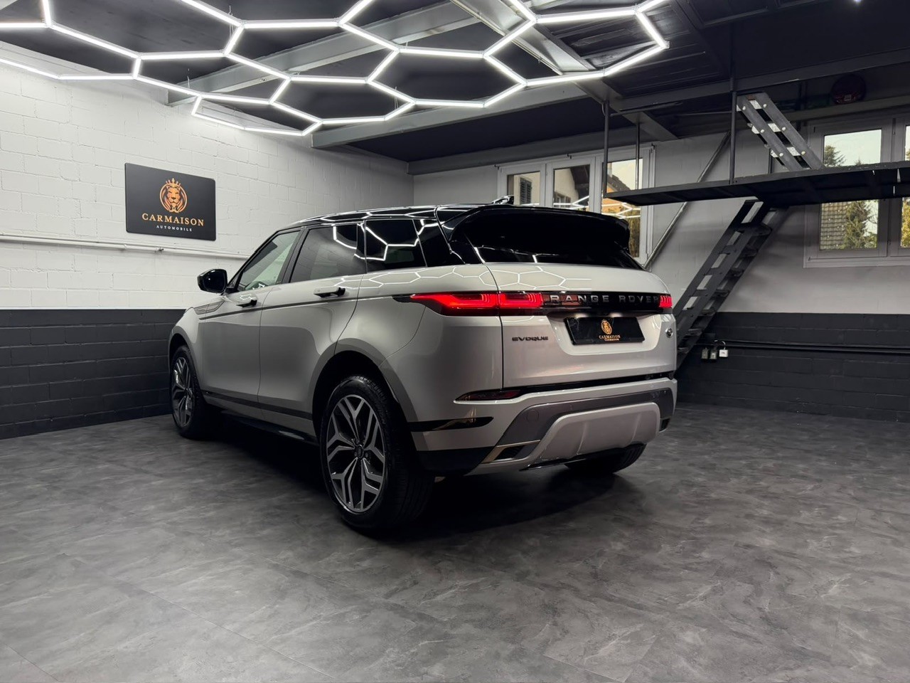 LAND ROVER Range Rover Evoque R-Dynamic P 250 HSE AT9-image-6