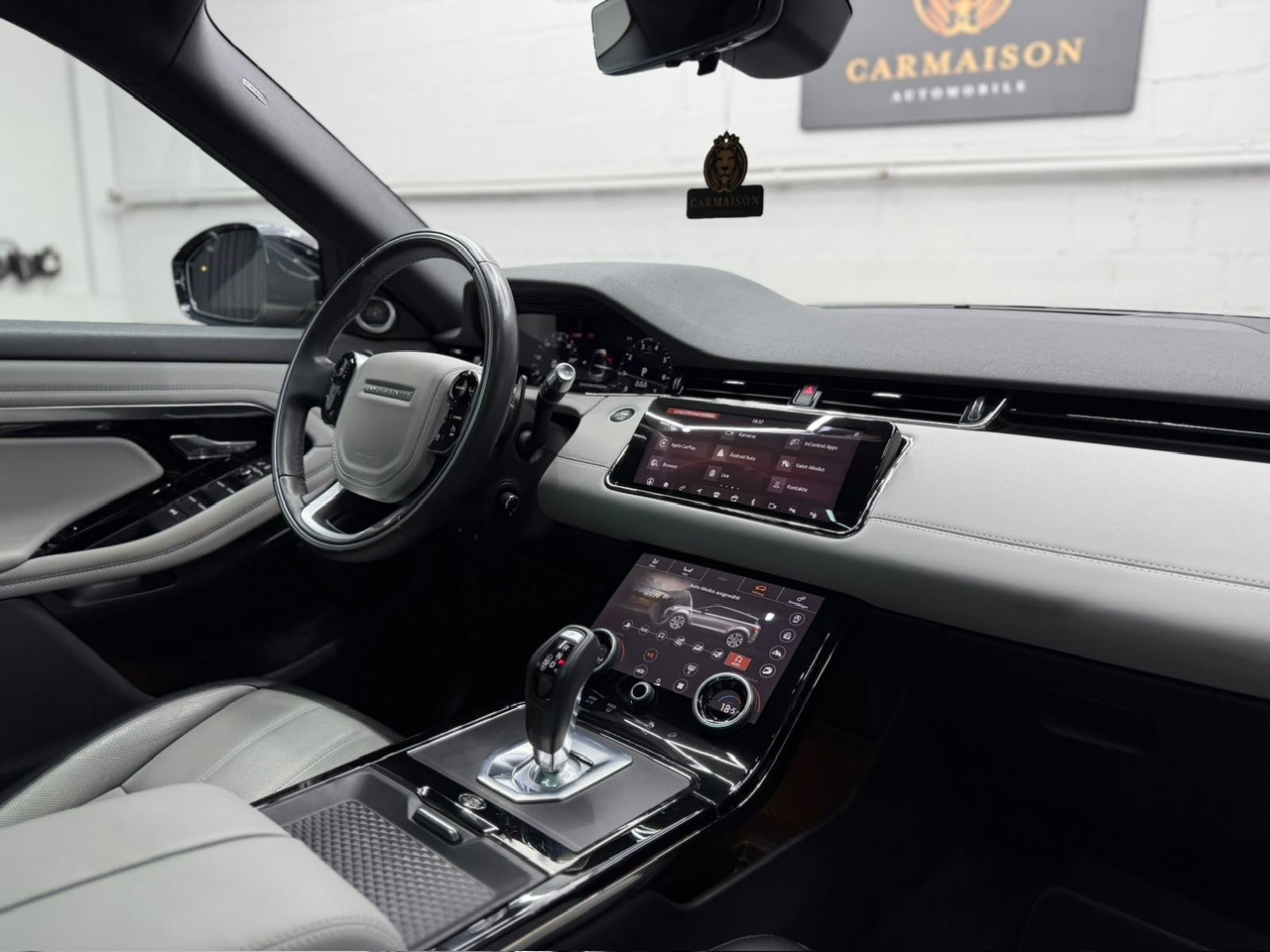 LAND ROVER Range Rover Evoque R-Dynamic P 250 HSE AT9-image-26