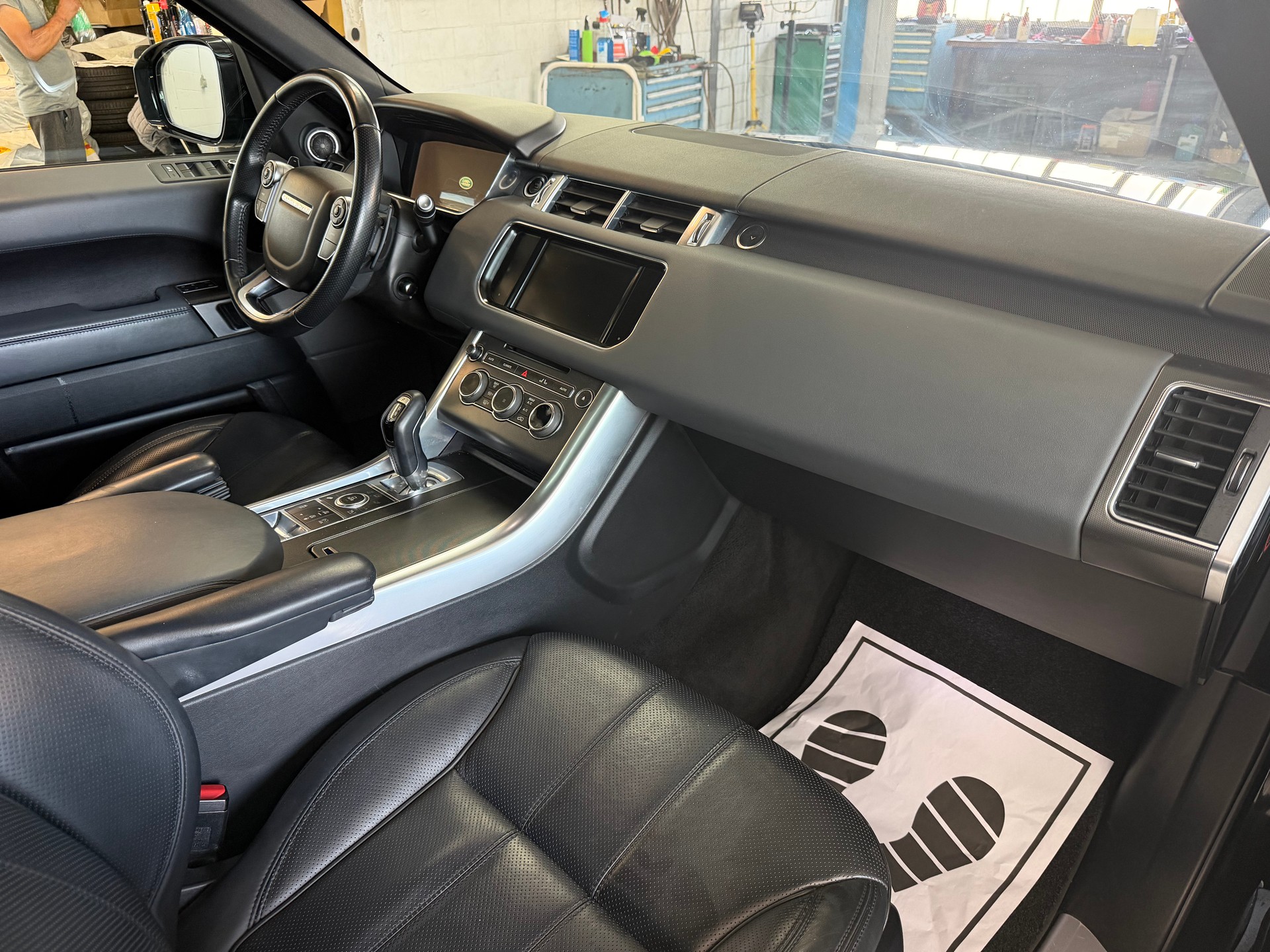 LAND ROVER Range Rover Sport 4.4 SDV8 HSE Dynamic Automatic-image-8