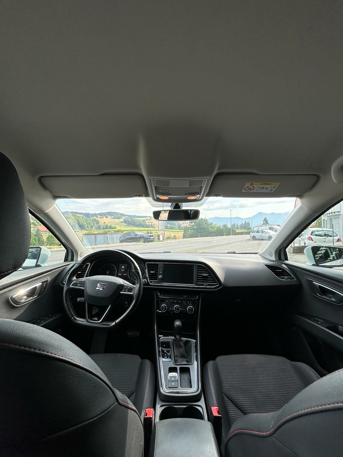 SEAT Leon 2.0 TSI FR DSG-image-10