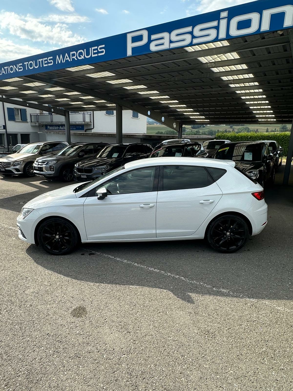 SEAT Leon 2.0 TSI FR DSG-image-2
