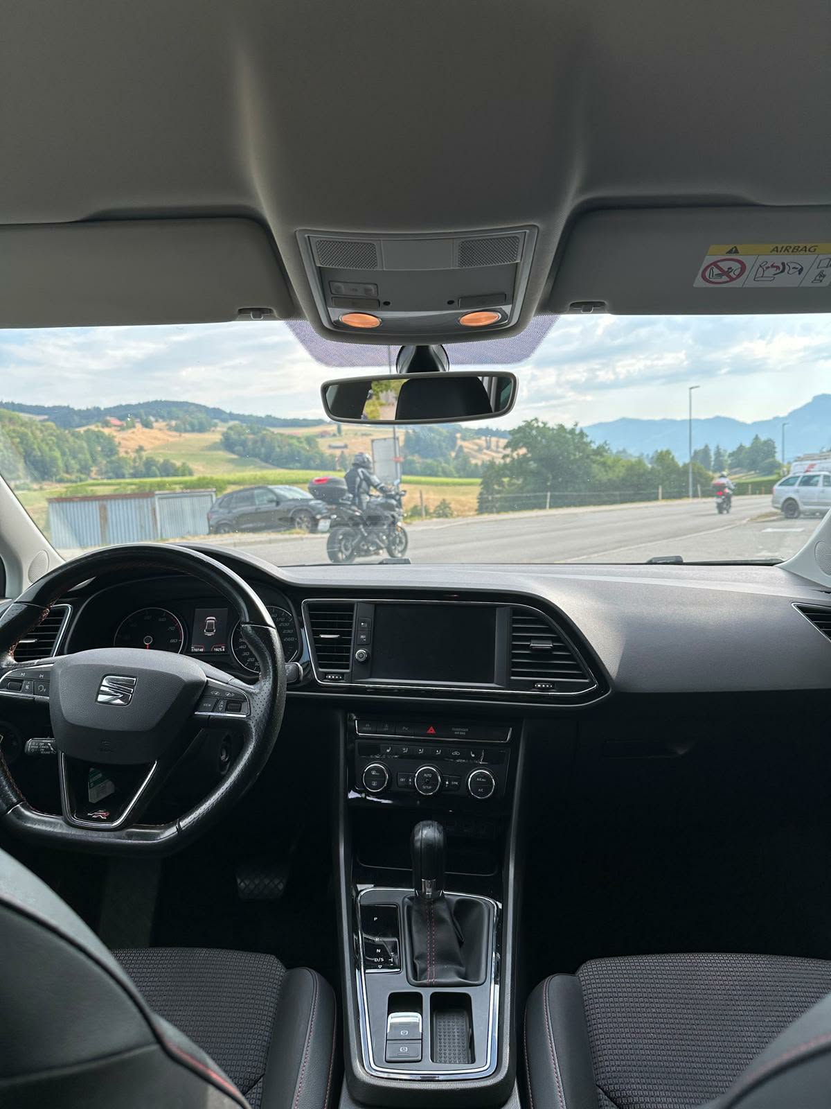 SEAT Leon 2.0 TSI FR DSG-image-9