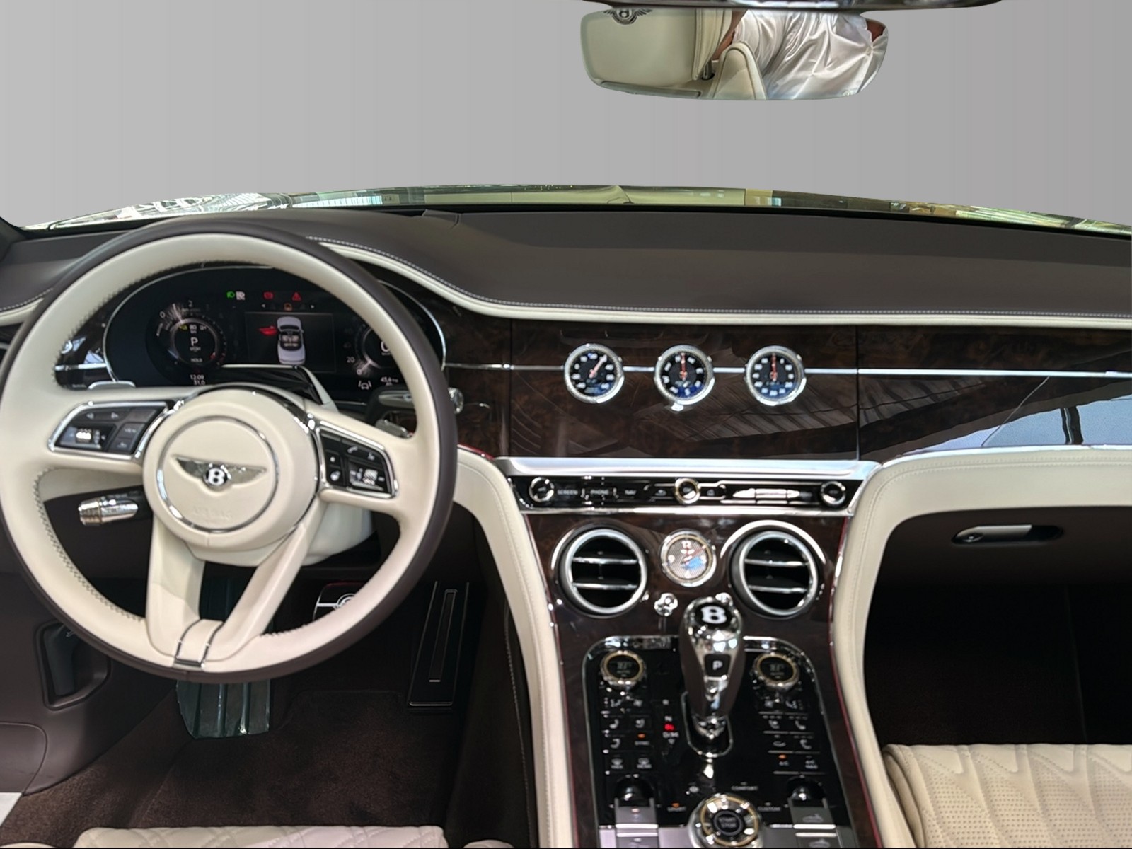 BENTLEY Continental GTC 4.0 V8 Hybrid Azure-image-5