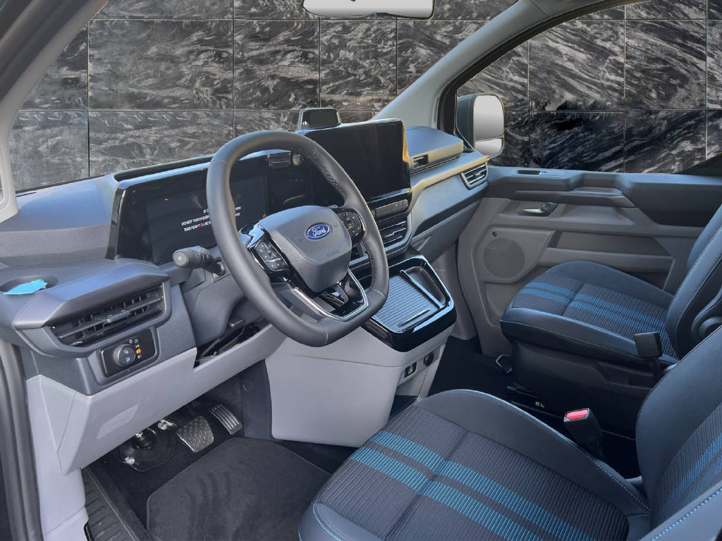 FORD Tourneo Custom Bus 320 L1 2.0 EcoBlue 170 Sport 4x4-image-6