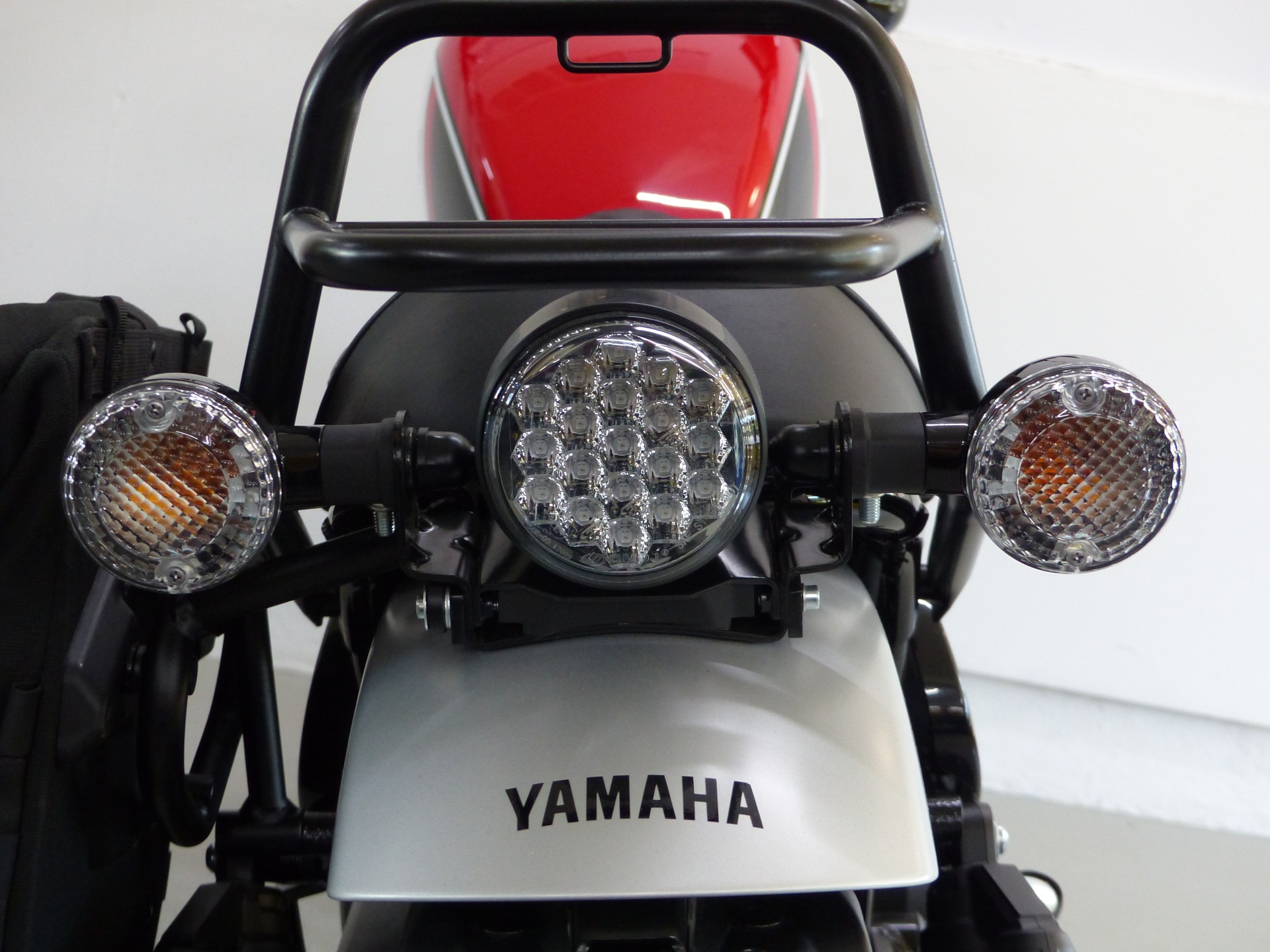 YAMAHA SCR 950 ABS mit Zubehör-image-15