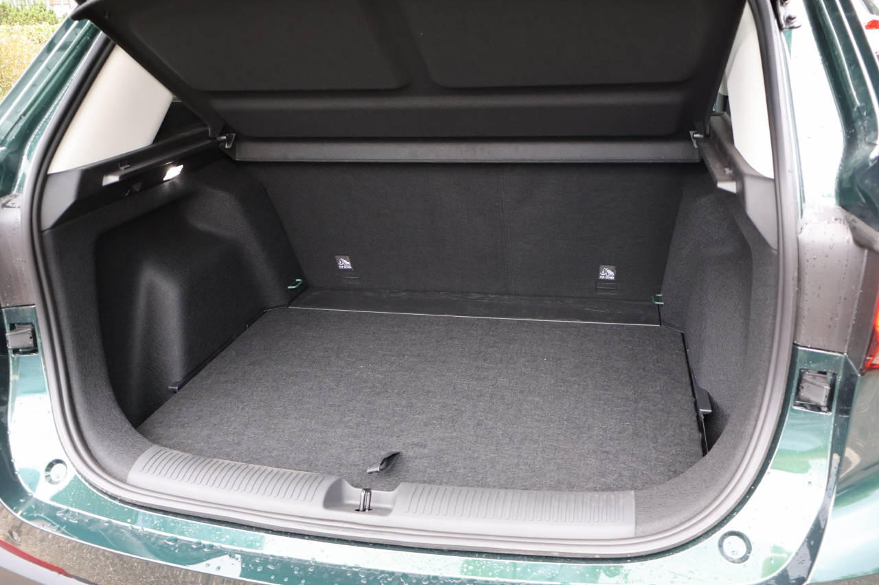 MG ZS 1.5 Hybrid+ Luxury-image-4