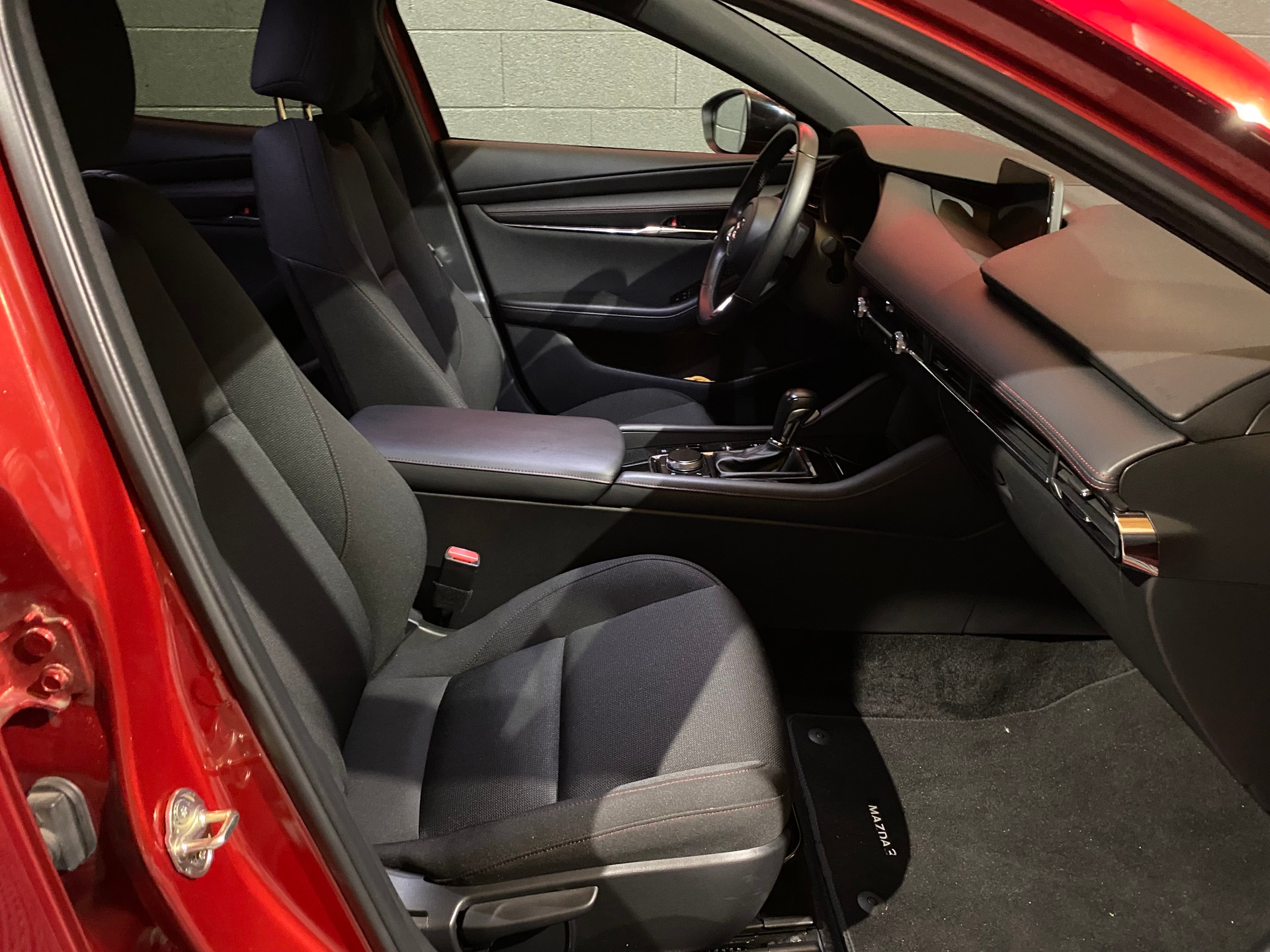 MAZDA 3 Hatchback SKYACTIV-X M Hybrid 186 Homura Automat-image-14
