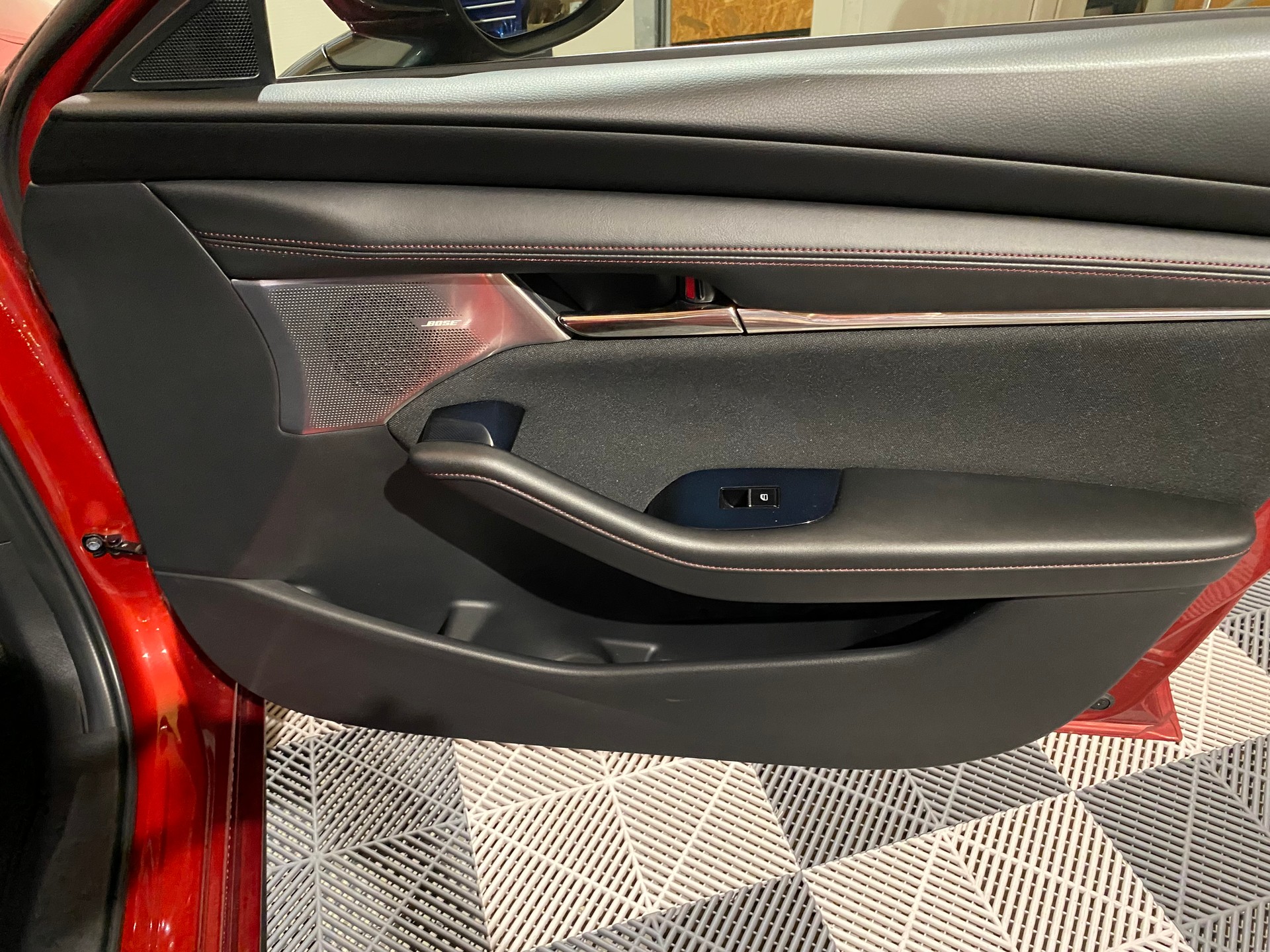 MAZDA 3 Hatchback SKYACTIV-X M Hybrid 186 Homura Automat-image-11