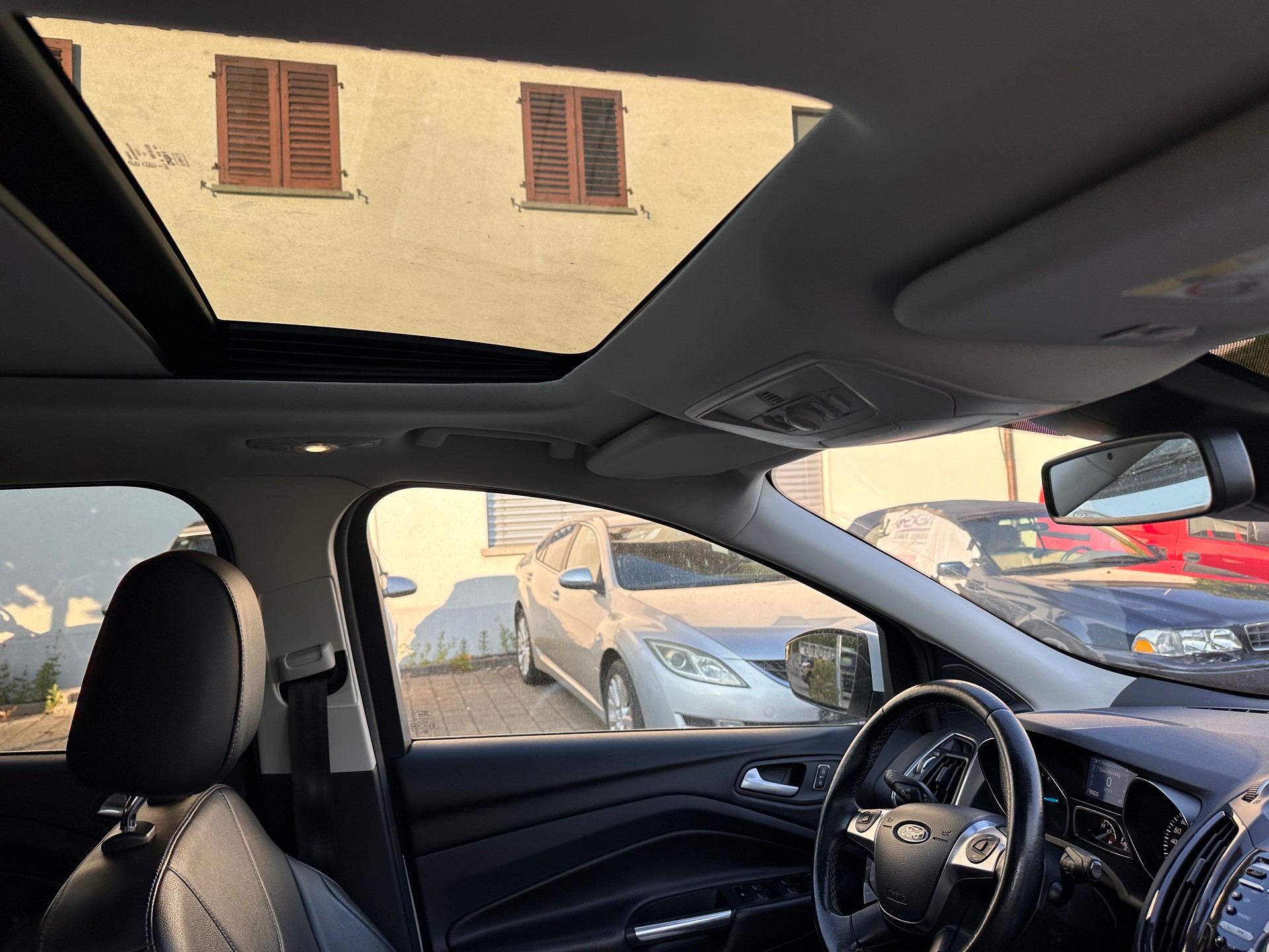 FORD Kuga 2.0 TDCi Titanium S 4WD PowerShift-image-11